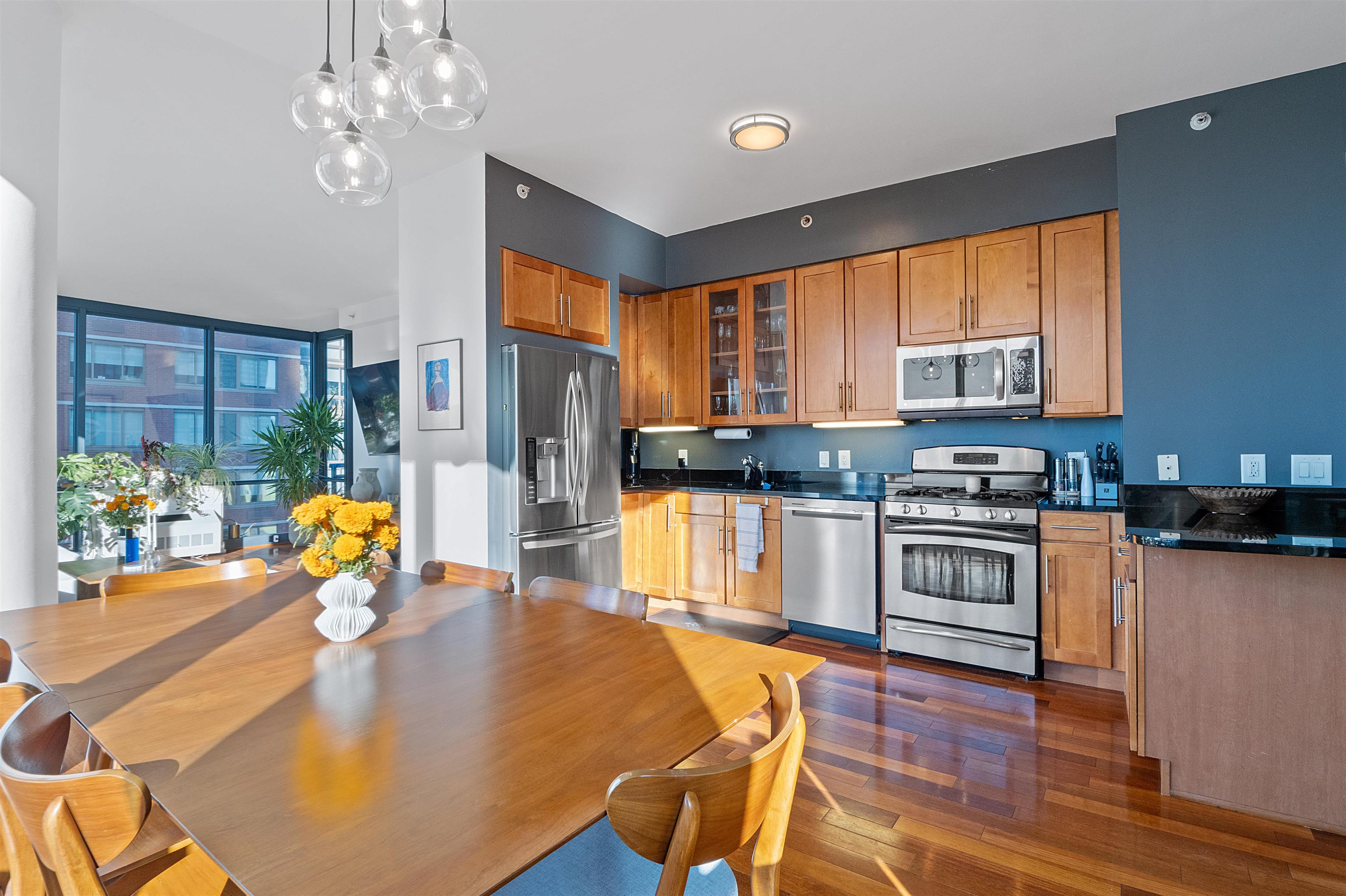 389 WASHINGTON ST Unit: 9E