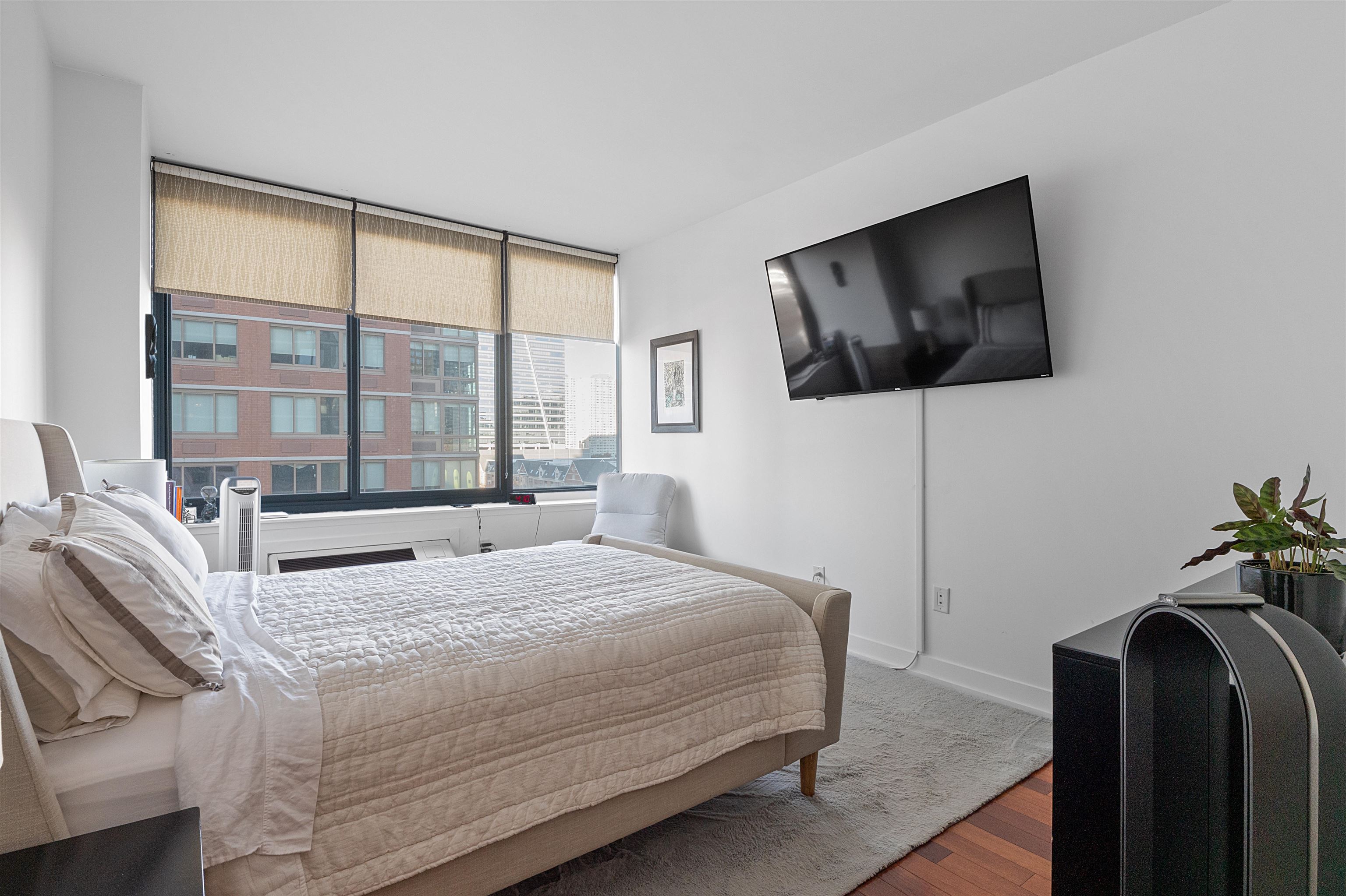 389 WASHINGTON ST Unit: 9E