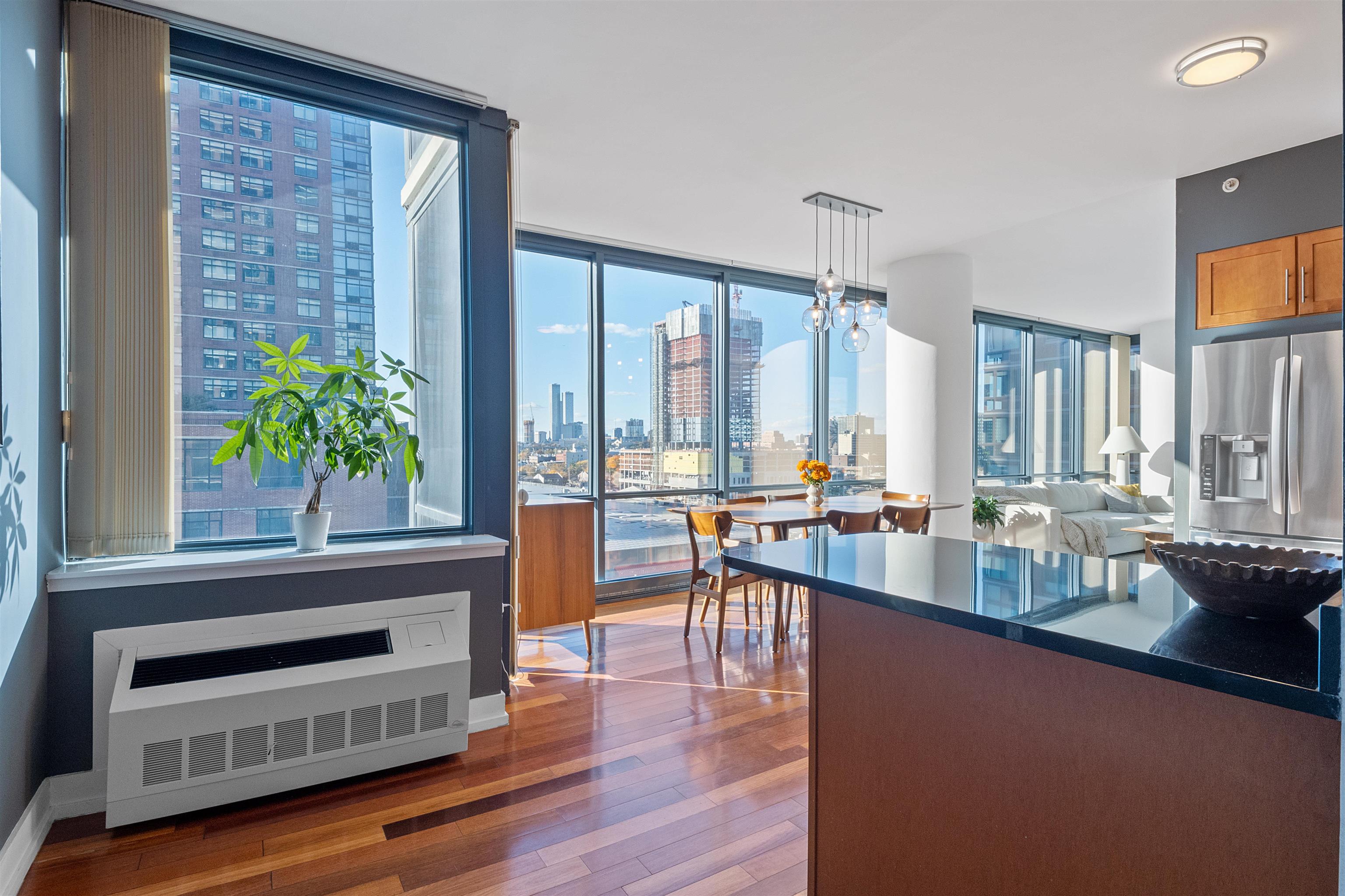 389 WASHINGTON ST Unit: 9E