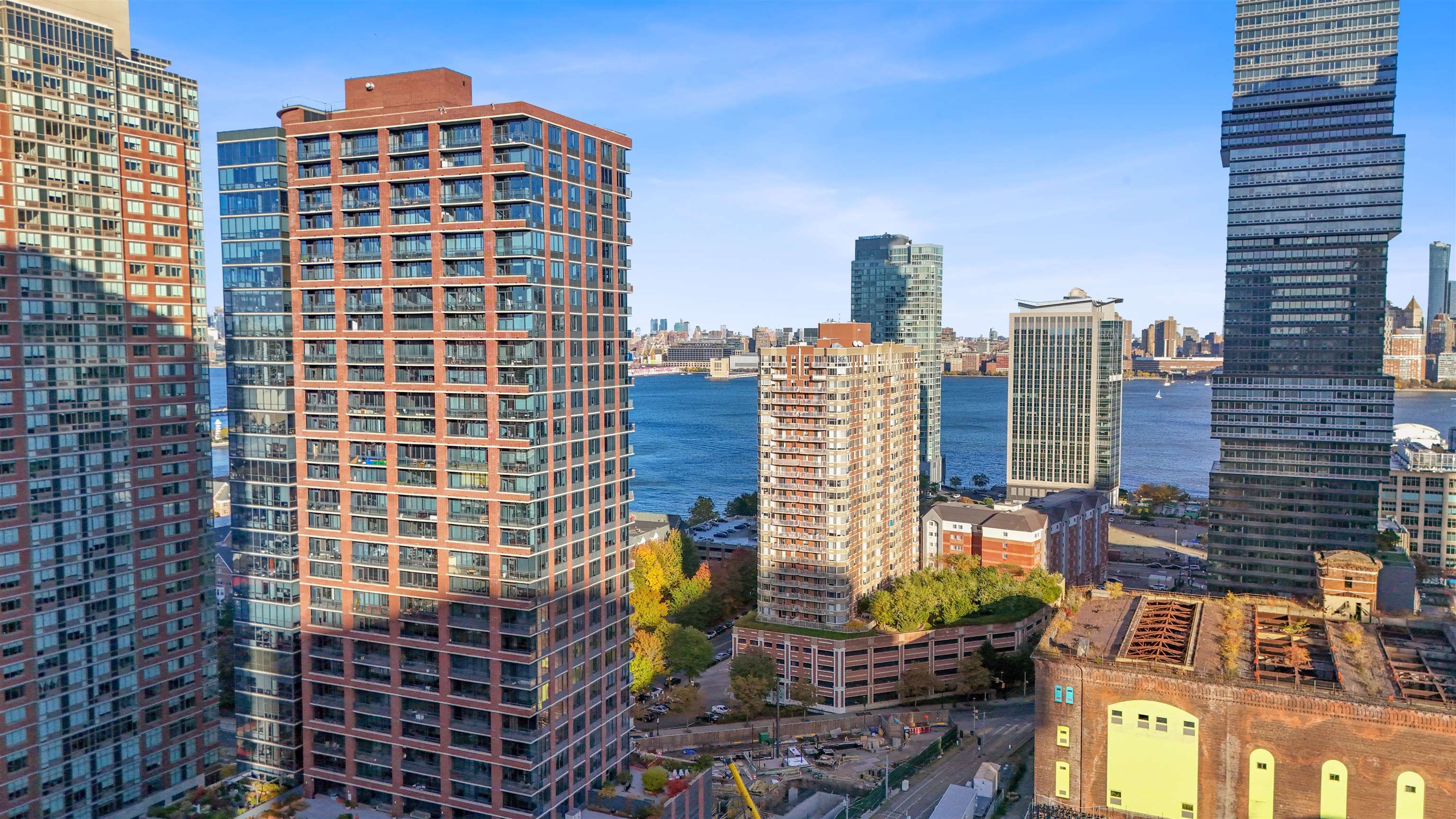 389 WASHINGTON ST Unit: 9E