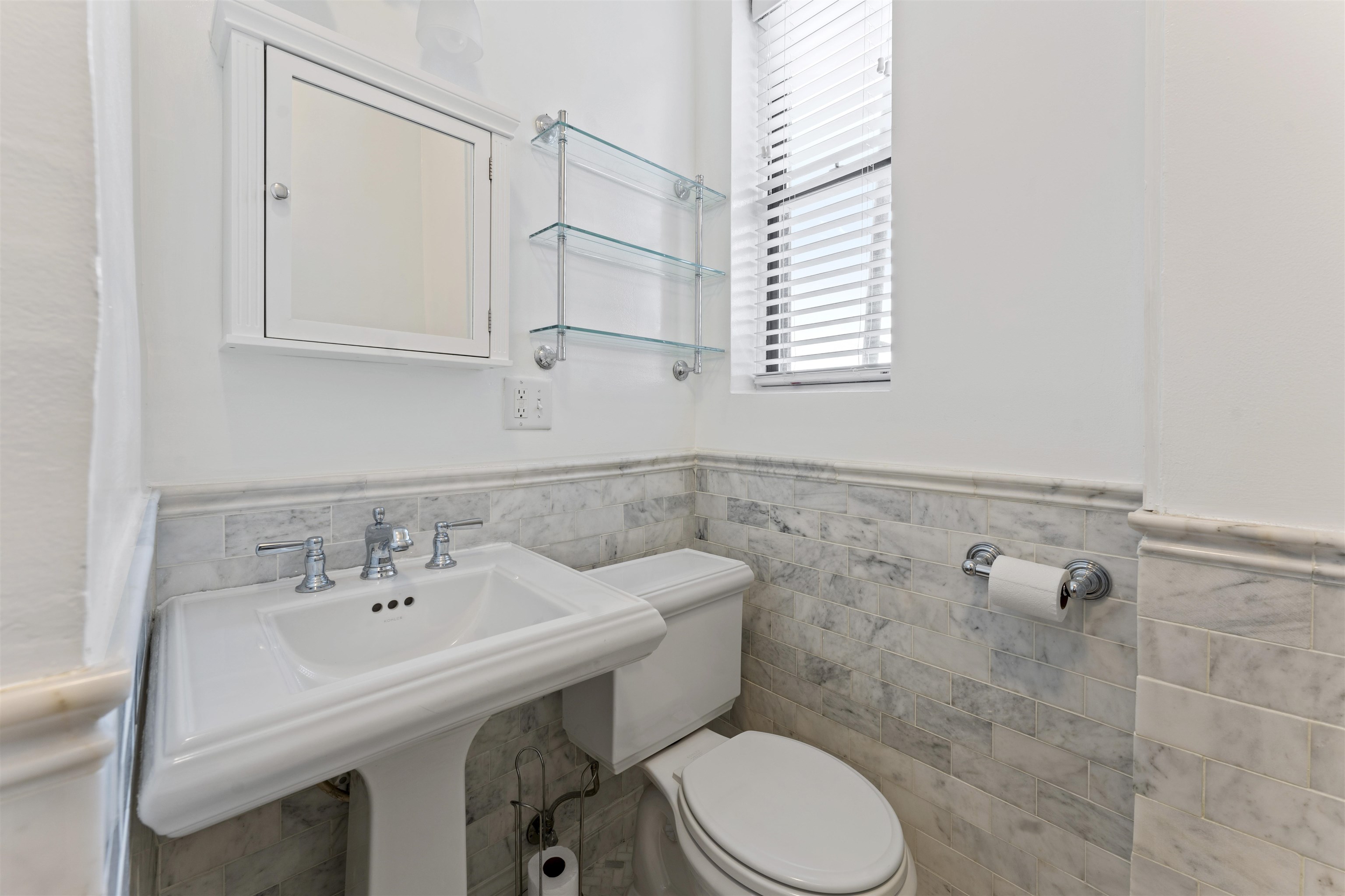 275 HARRISON AVE Unit: E6
