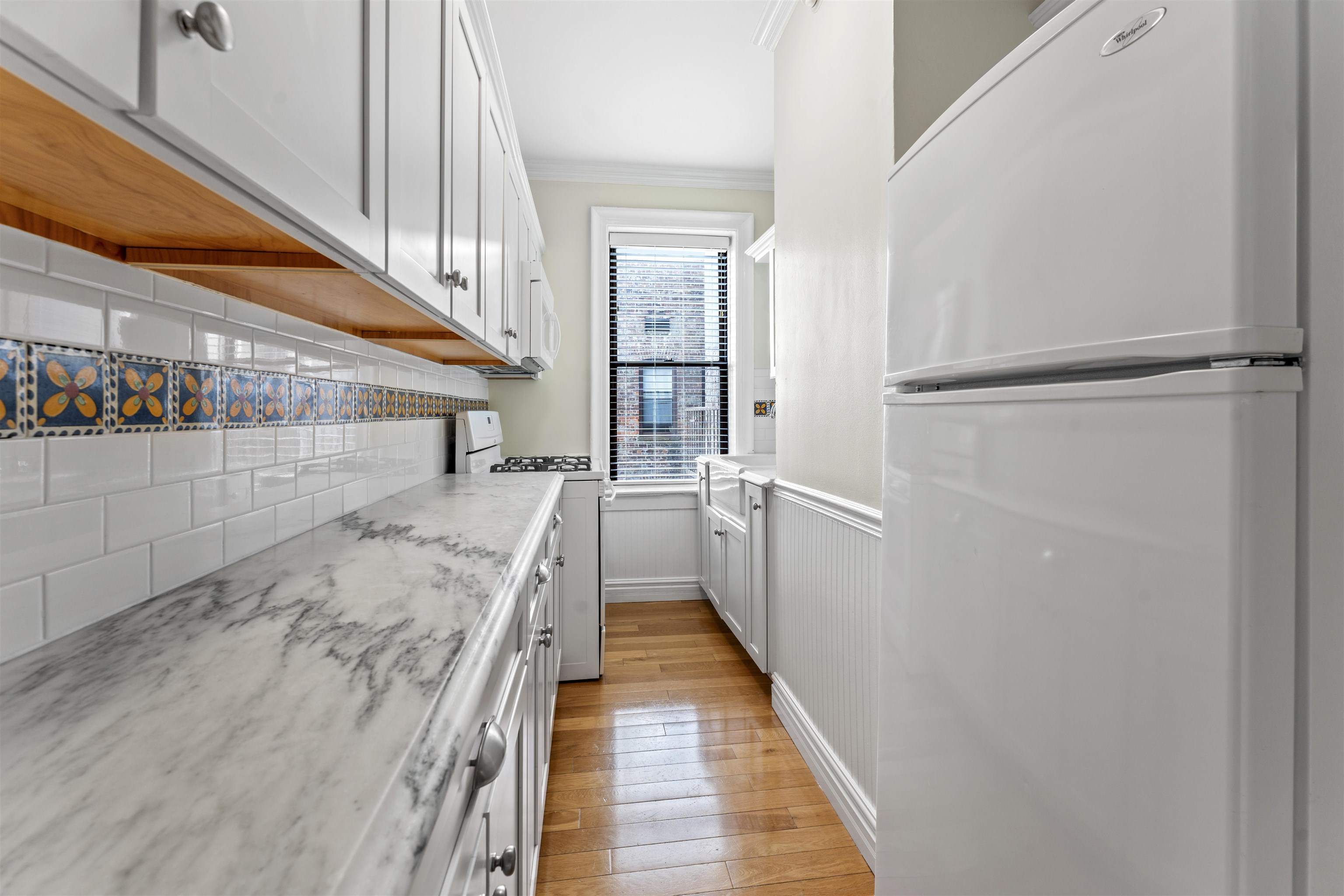 275 HARRISON AVE Unit: E6