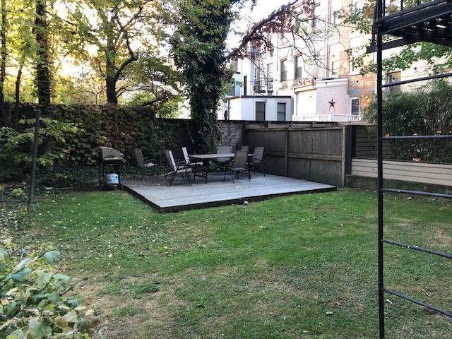 805 PARK AVE Unit: 5