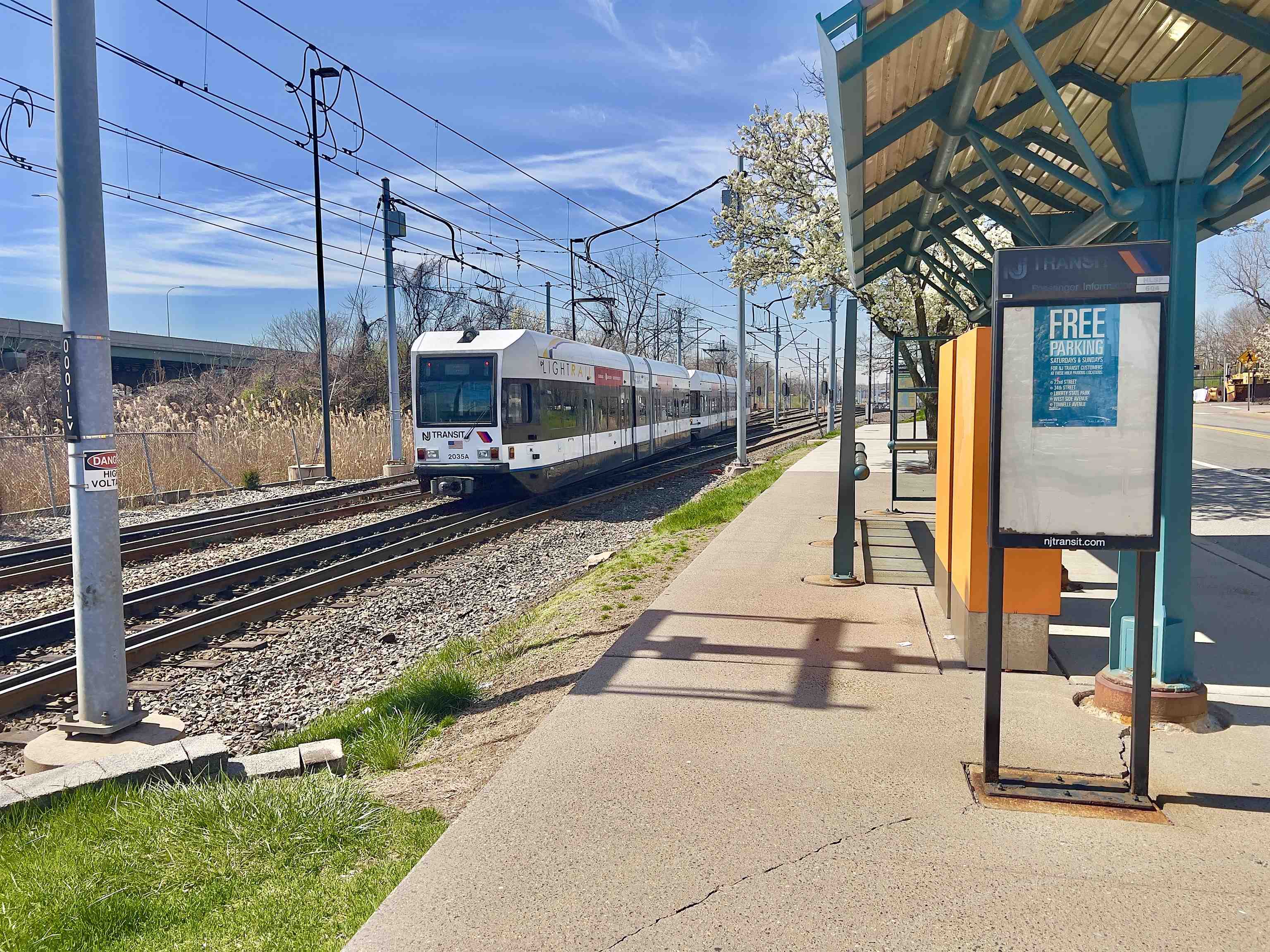 5 MONITOR ST Unit: 103
