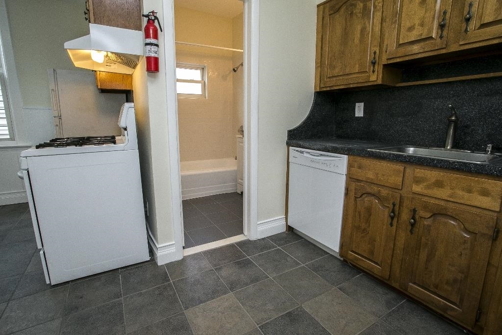 350 DANFORTH AVE