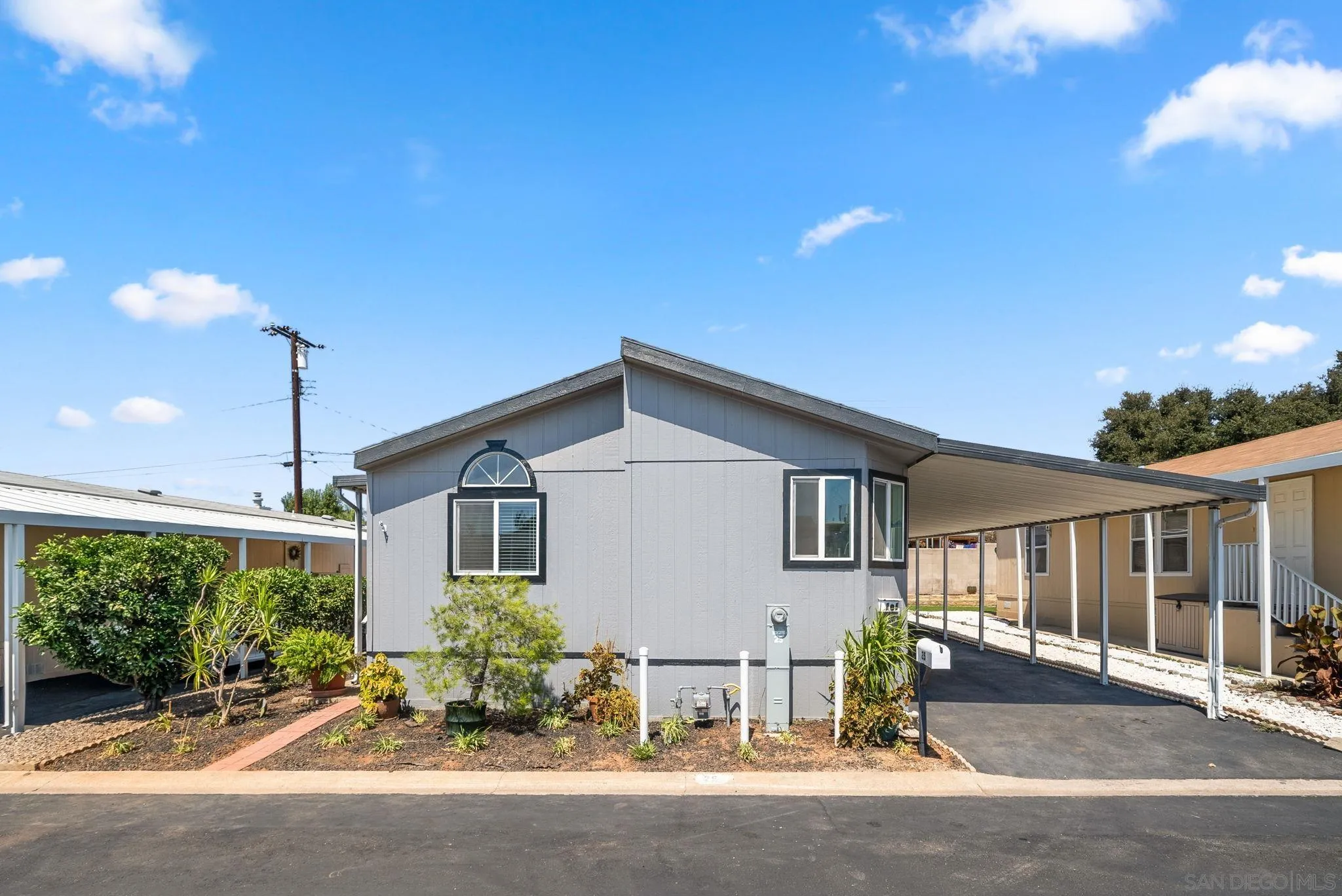 450 E Bradley Ave Unit 25