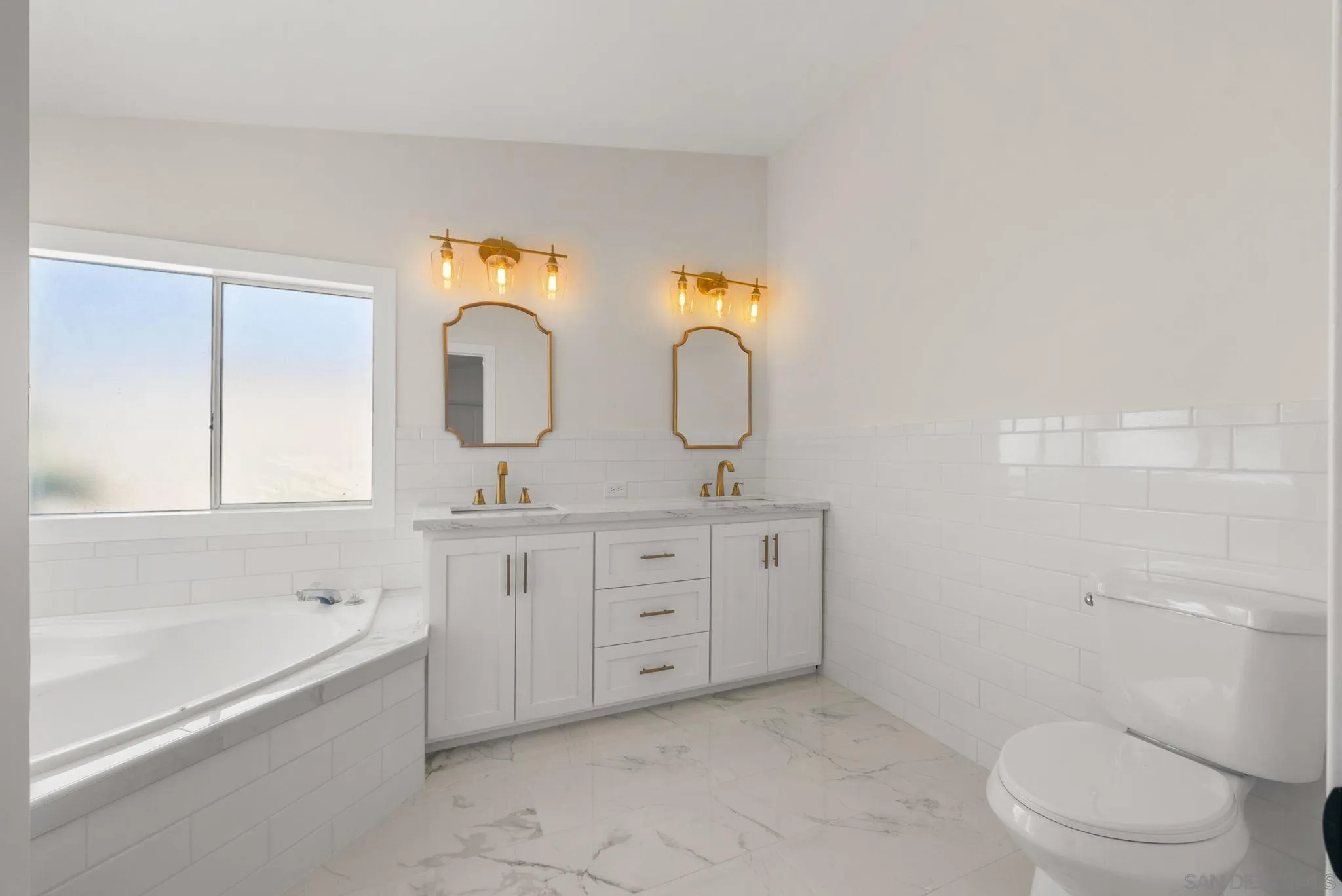 450 E Bradley Ave Unit 25