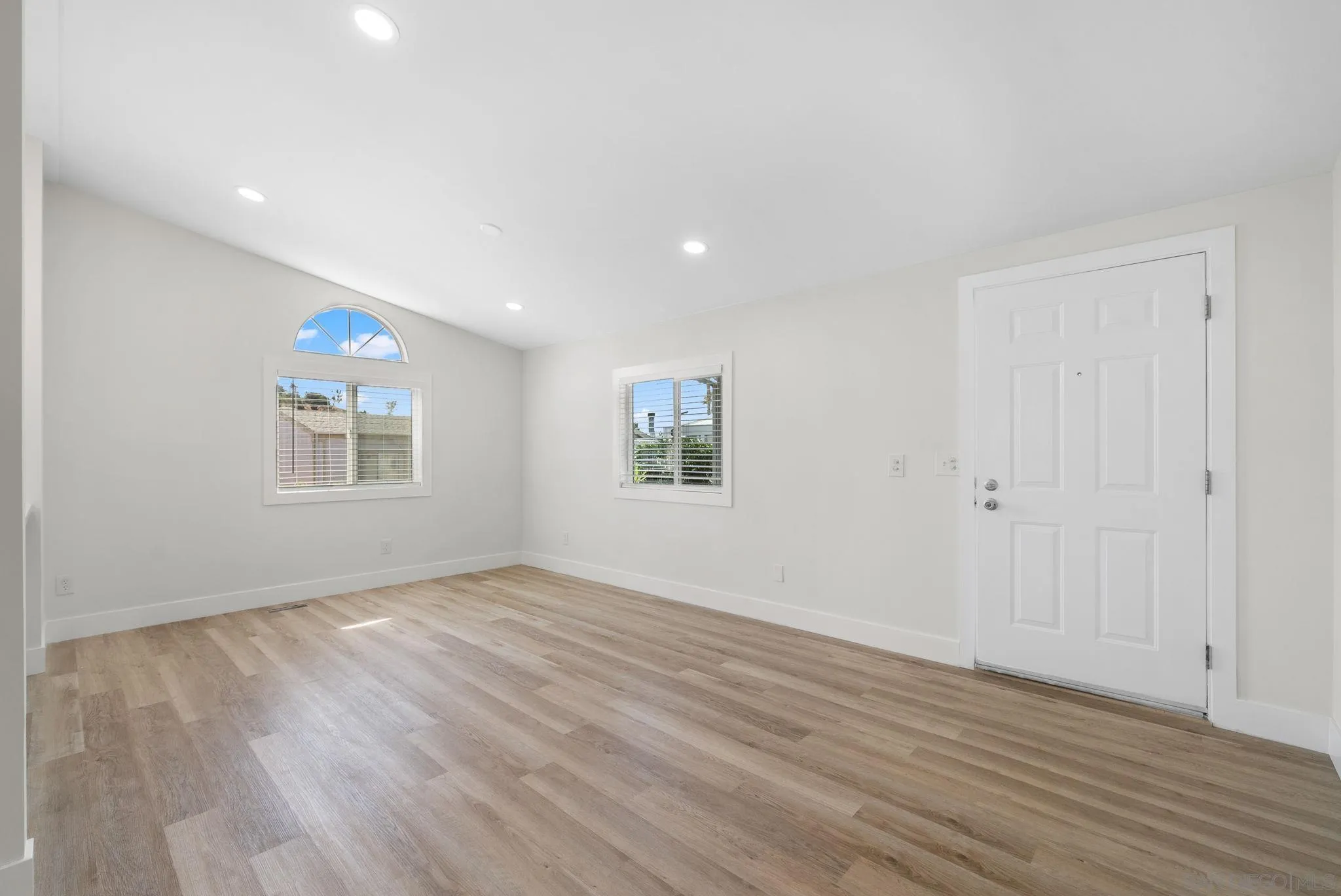 450 E Bradley Ave Unit 25