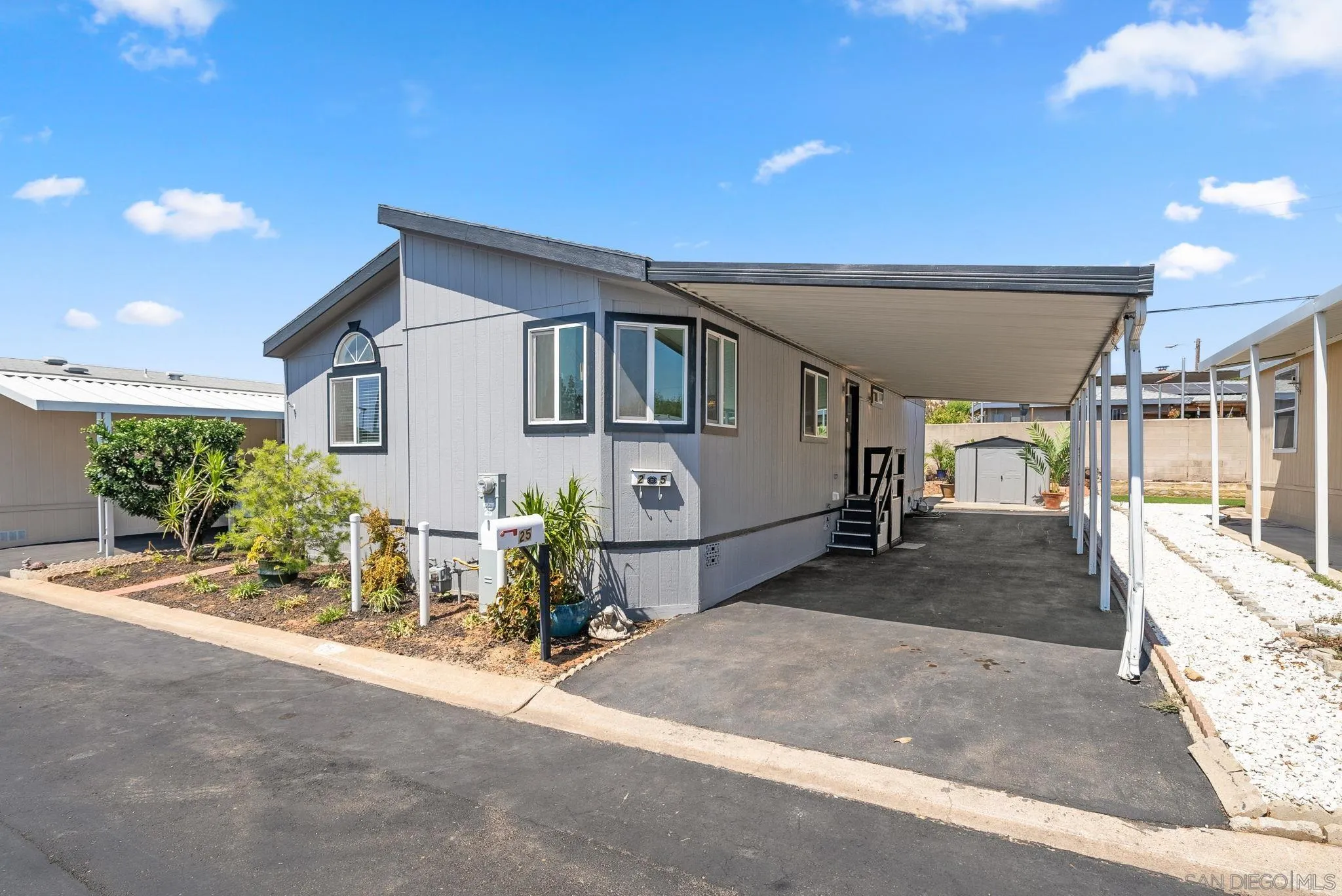 450 E Bradley Ave Unit 25