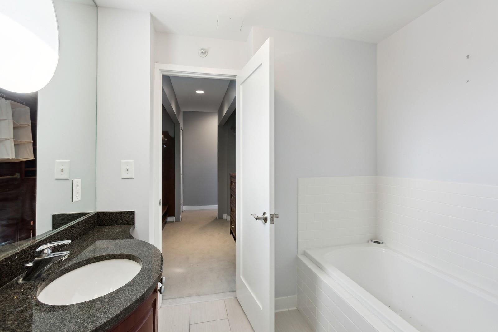 600 HARBOR BLVD Unit: 1057