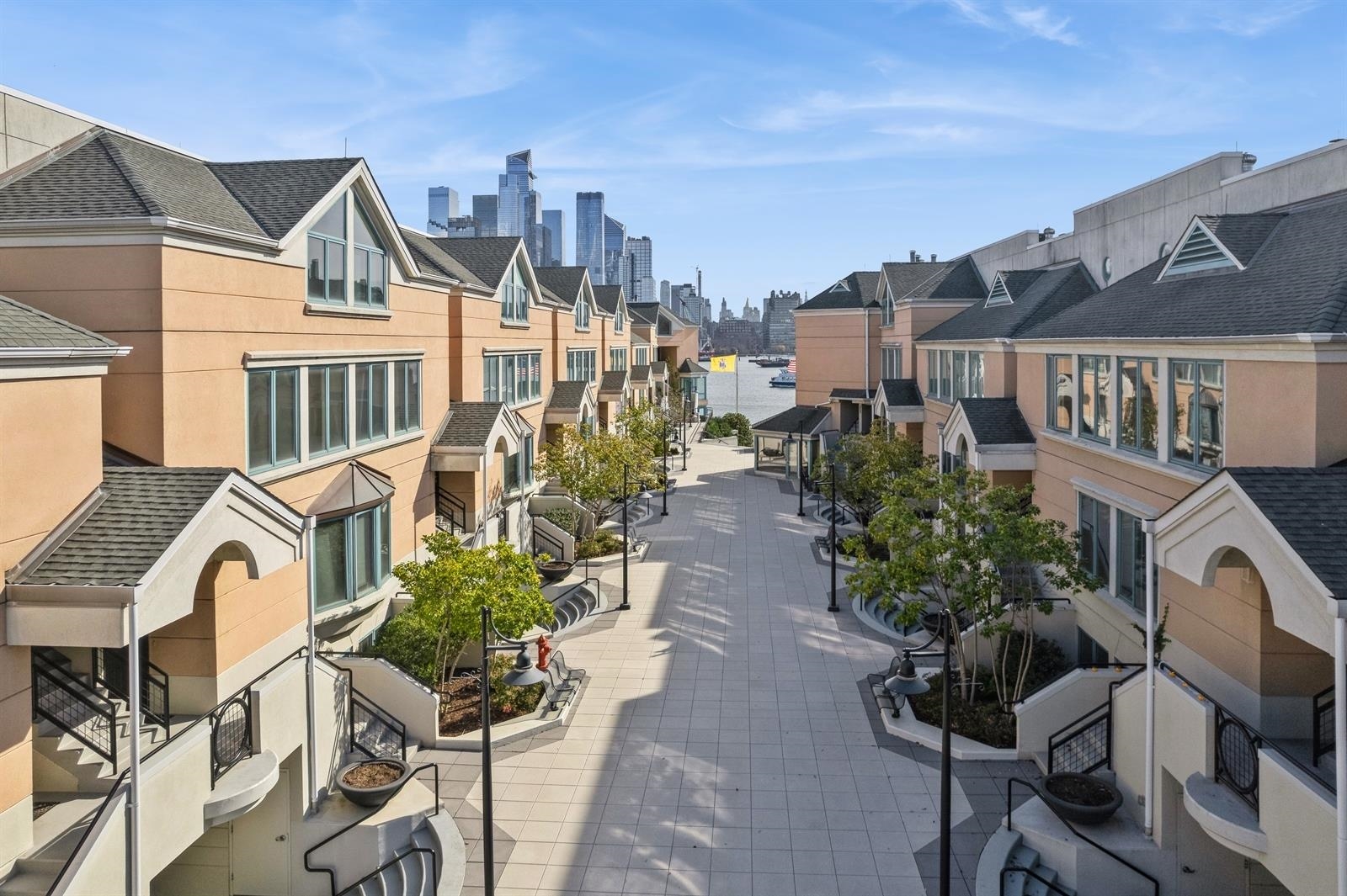 600 HARBOR BLVD Unit: 1057