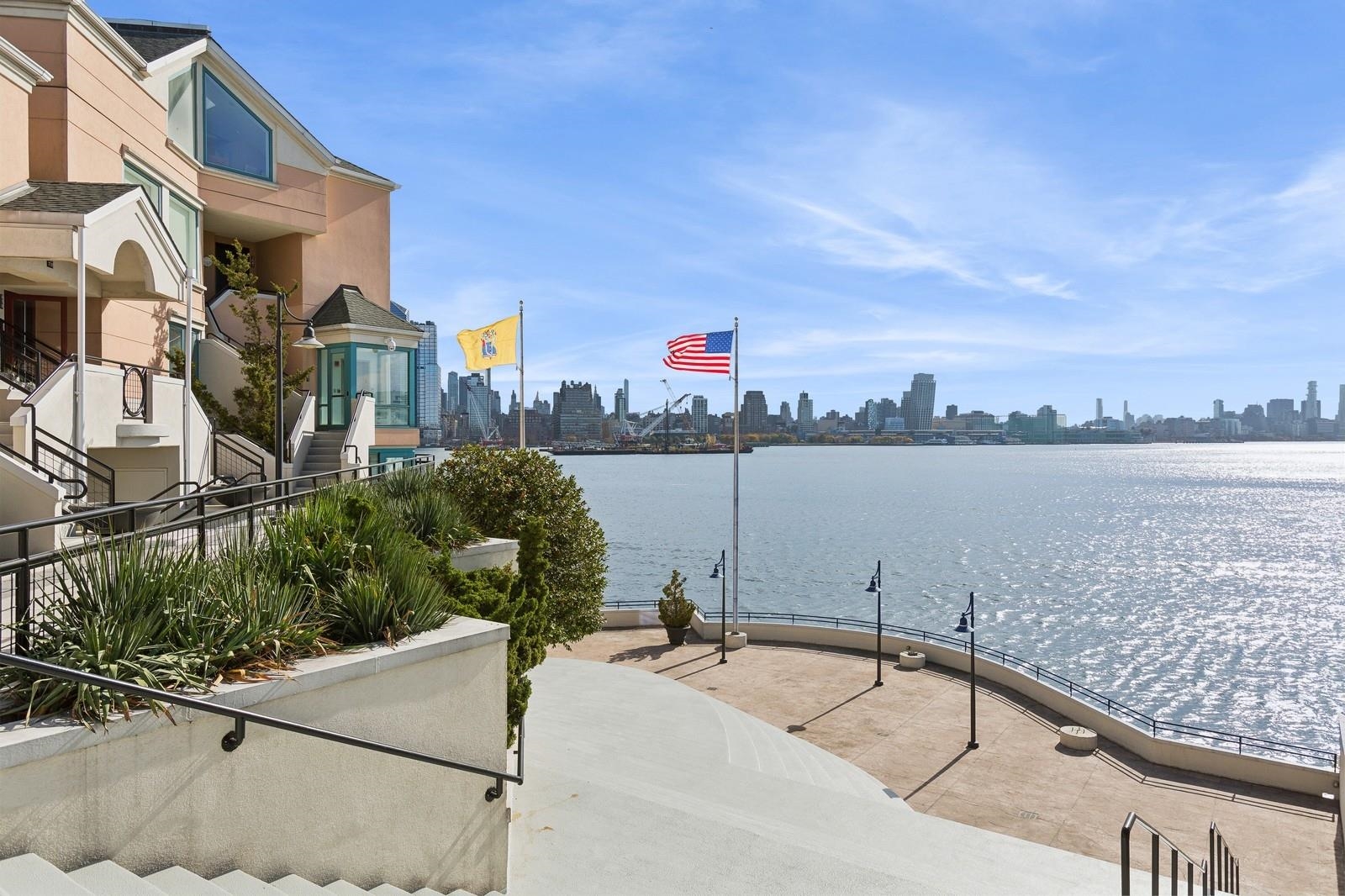 600 HARBOR BLVD Unit: 1057
