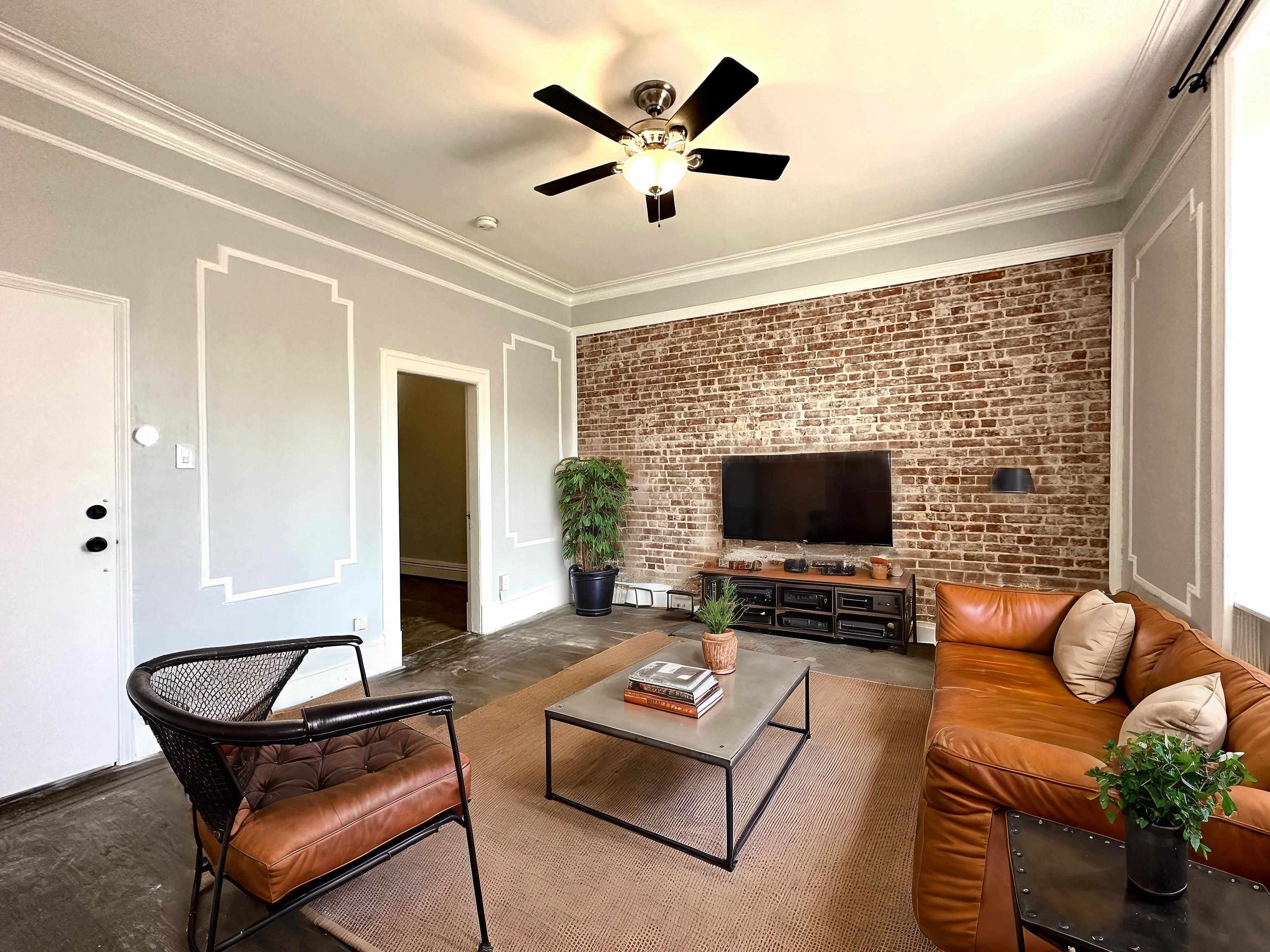 832 WASHINGTON ST Unit: 5