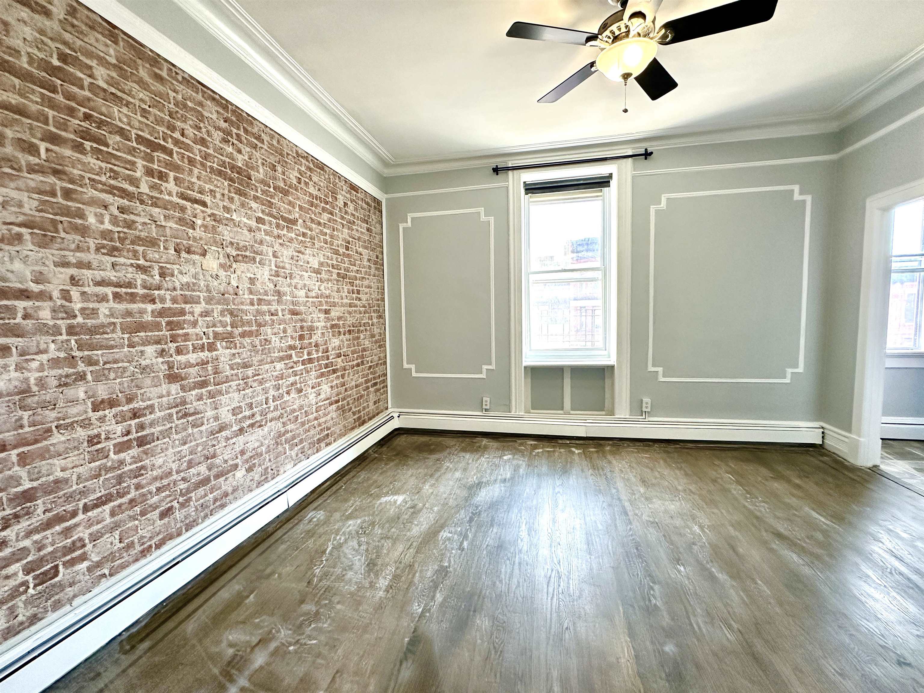 832 WASHINGTON ST Unit: 5