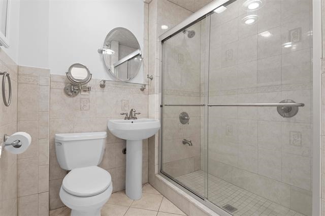 206 ANGELIQUE ST Unit: 1