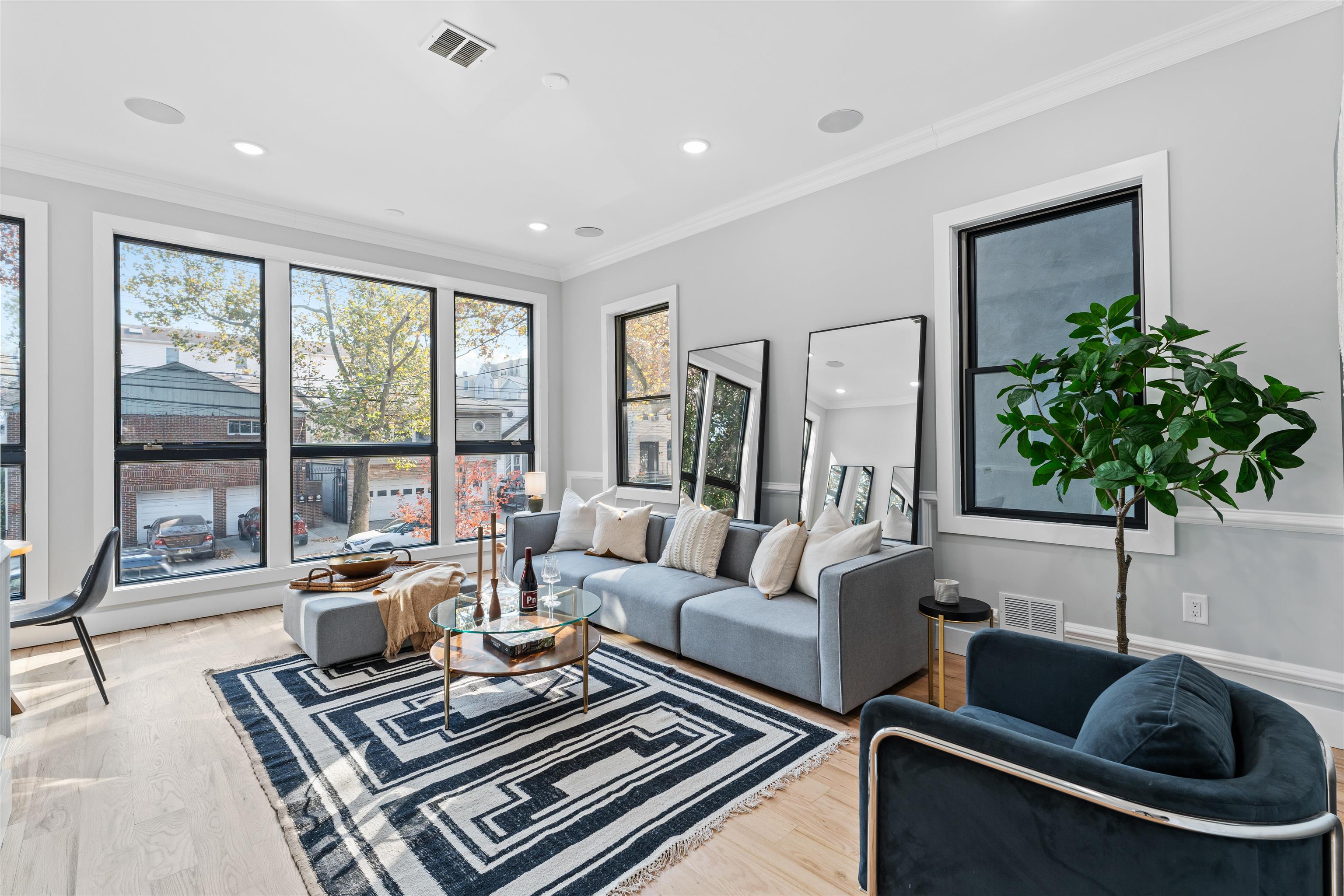 135A NELSON AVE Unit: #1-Duplex