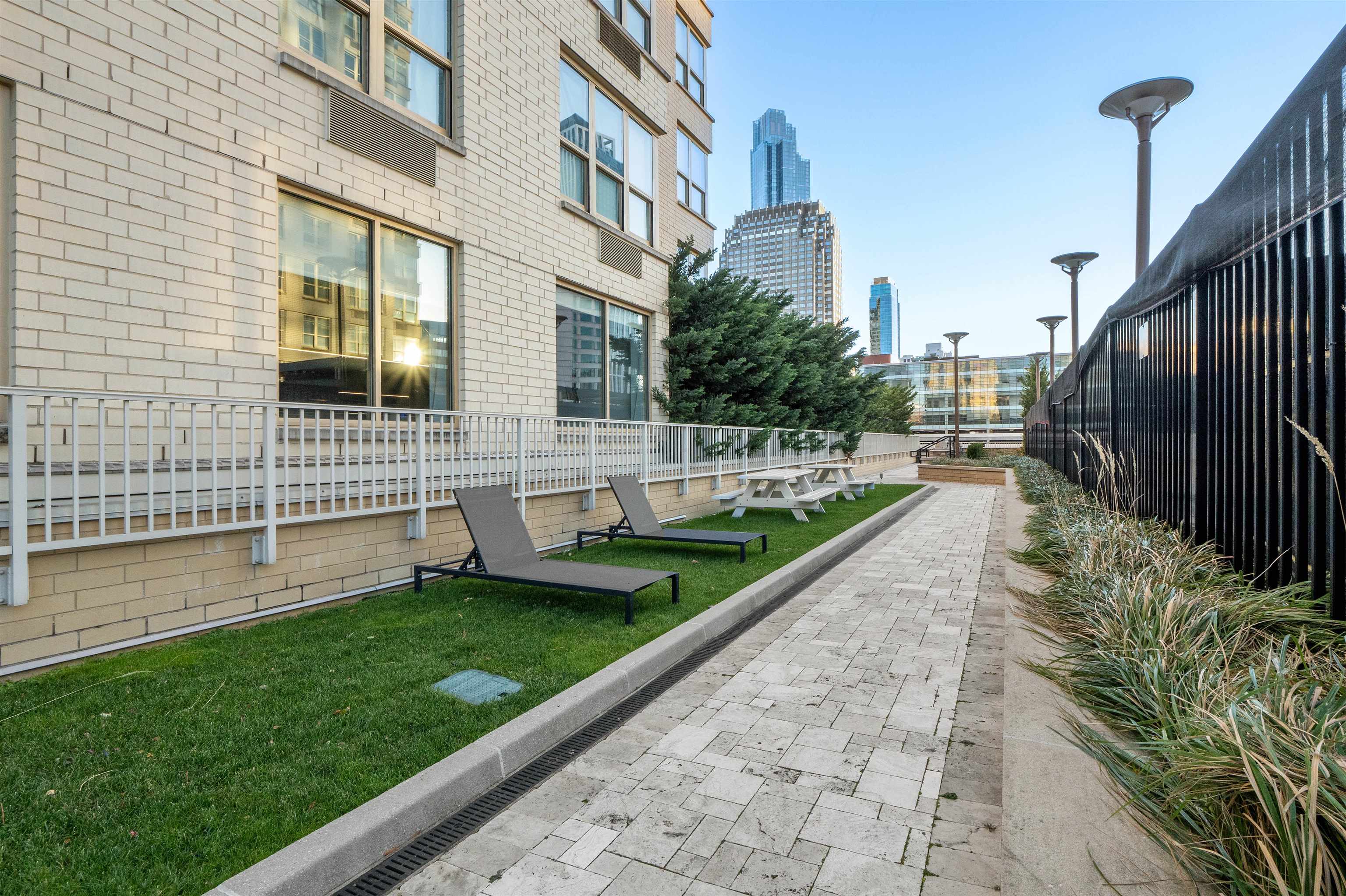 88 MORGAN ST Unit: 405