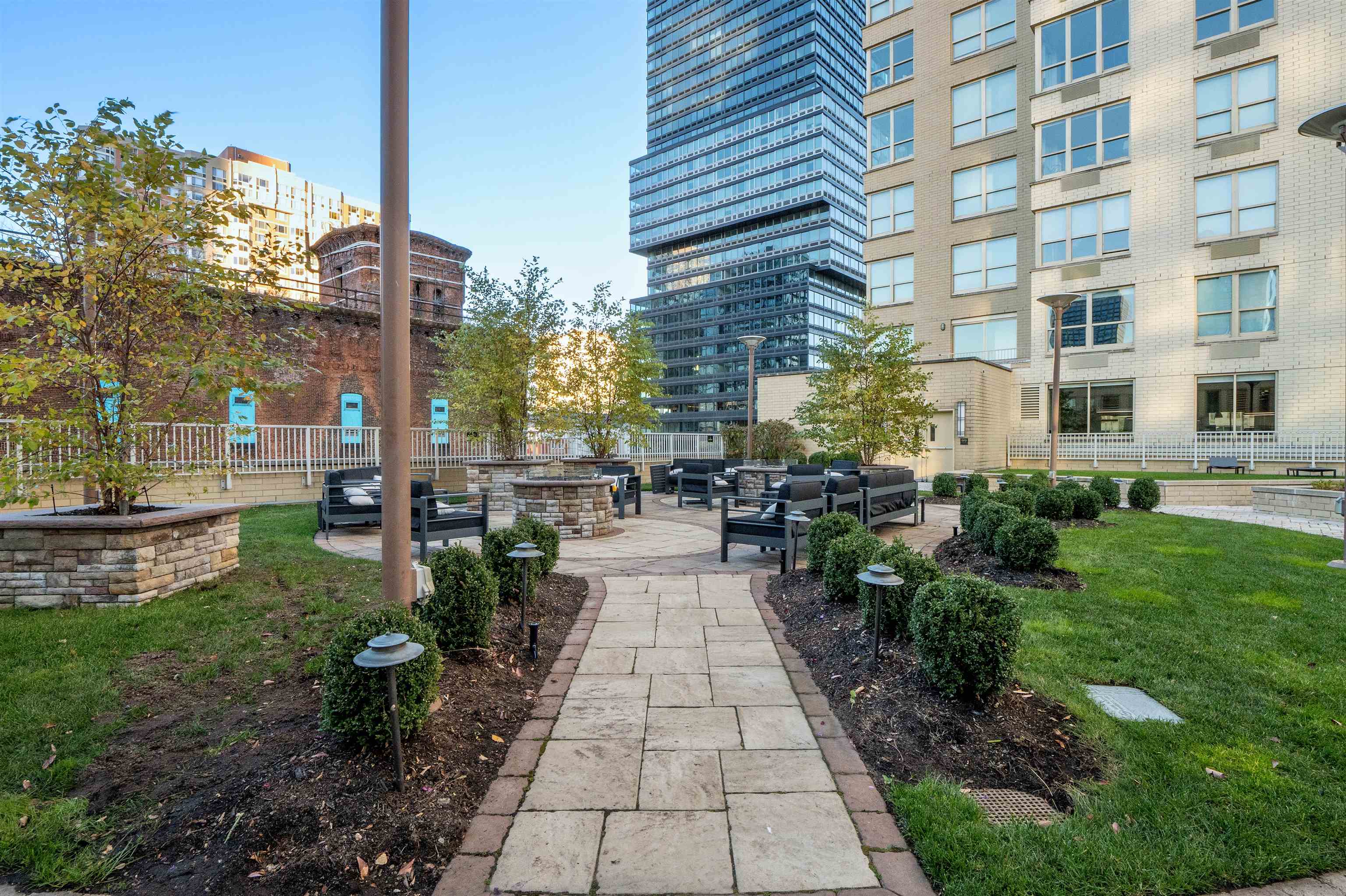 88 MORGAN ST Unit: 405