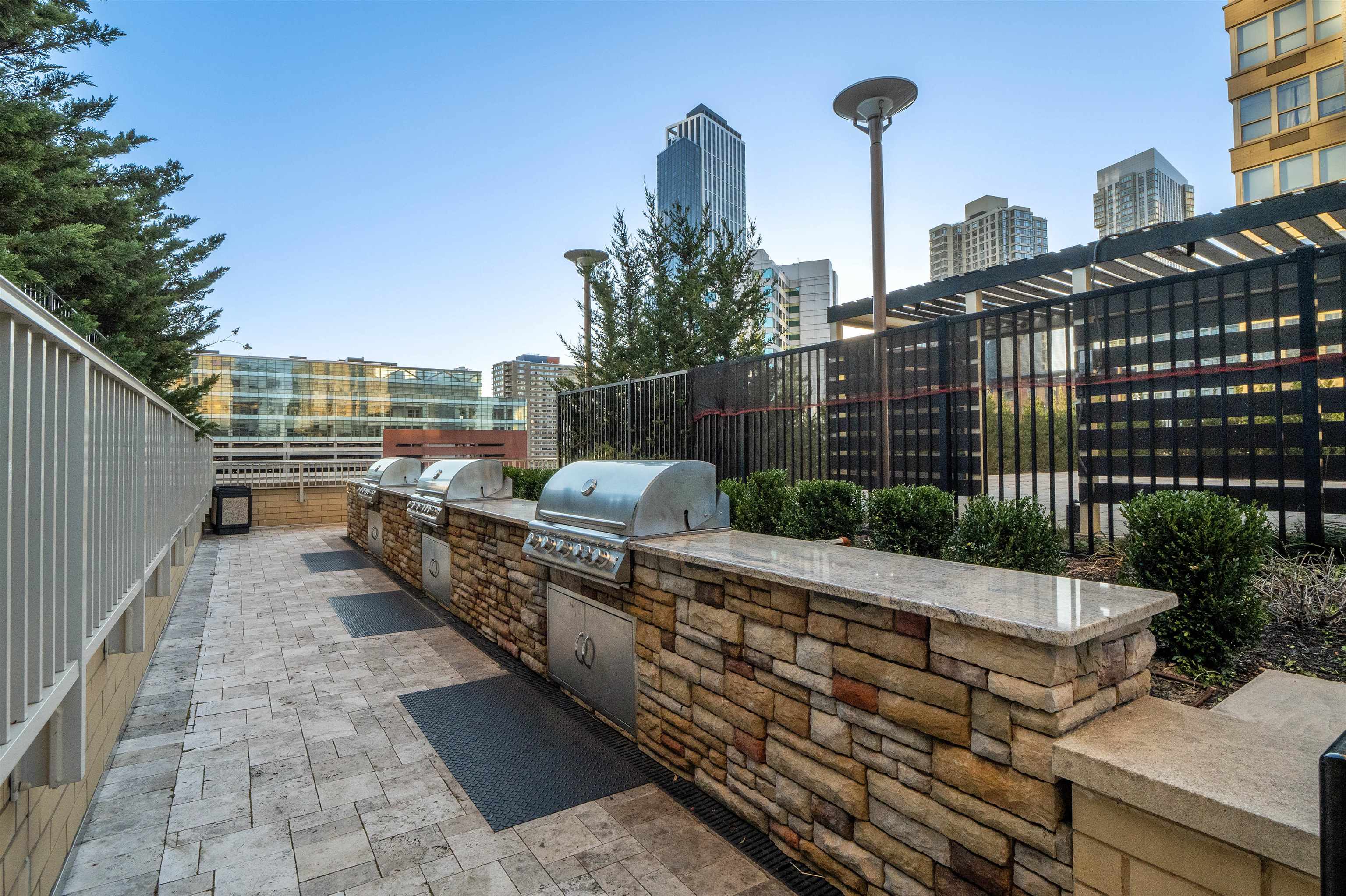 88 MORGAN ST Unit: 405