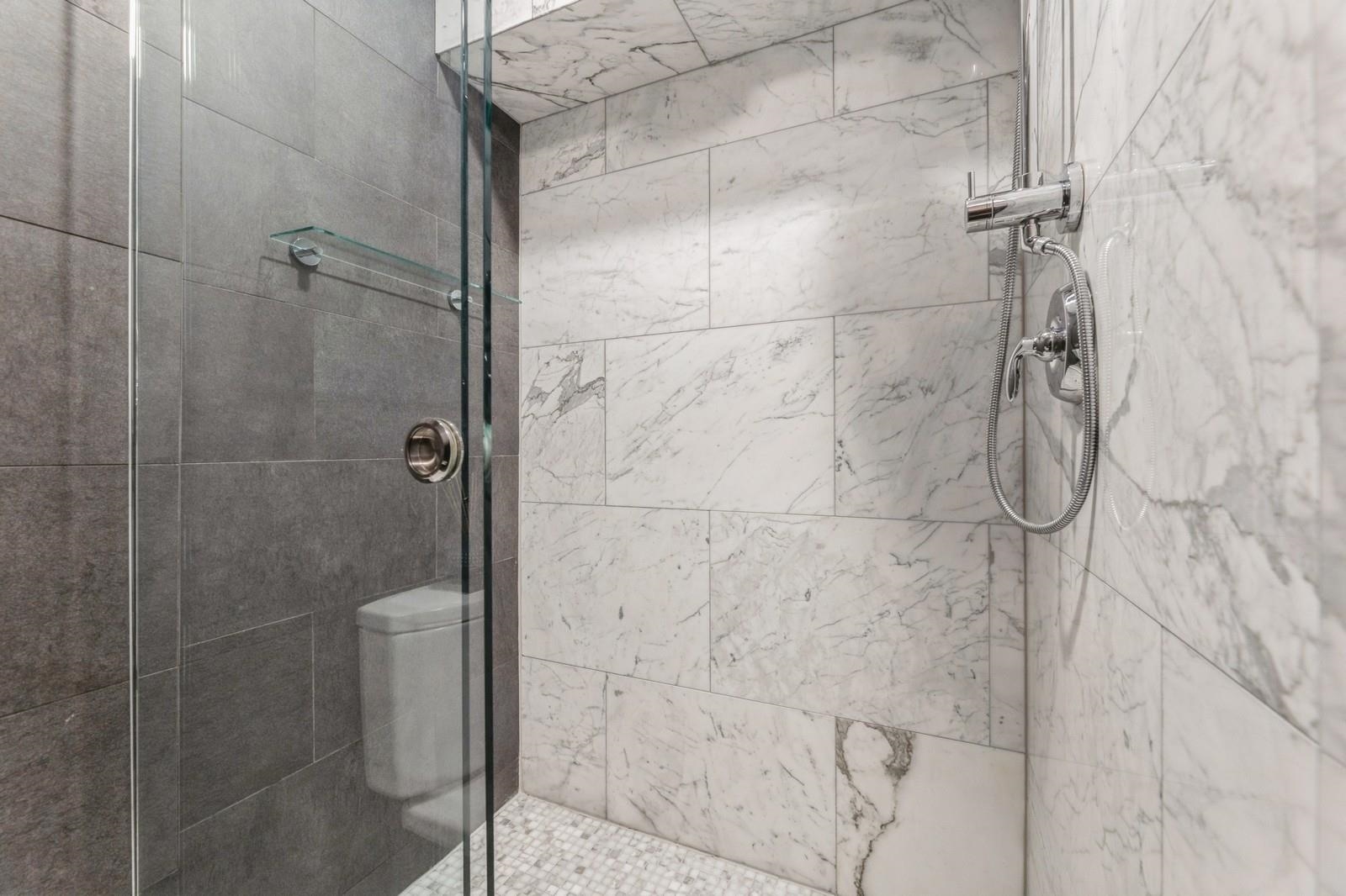 206 YORK ST Unit: 3
