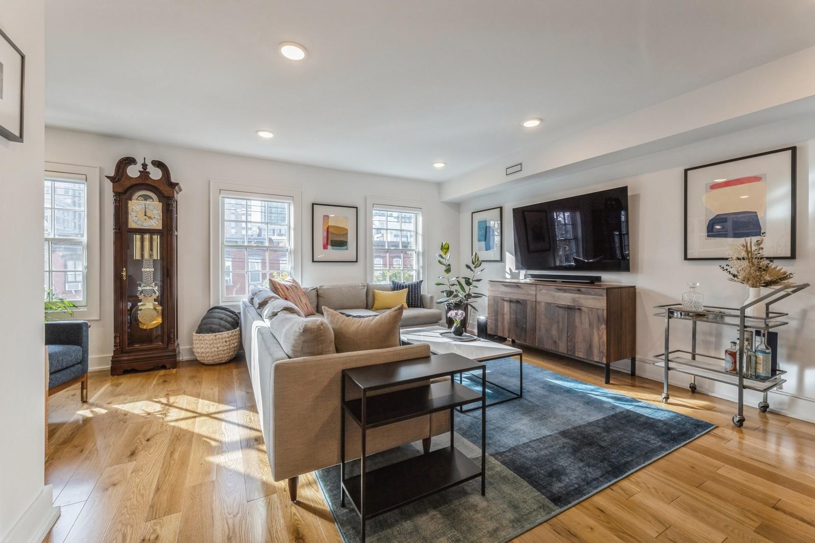 206 YORK ST Unit: 3