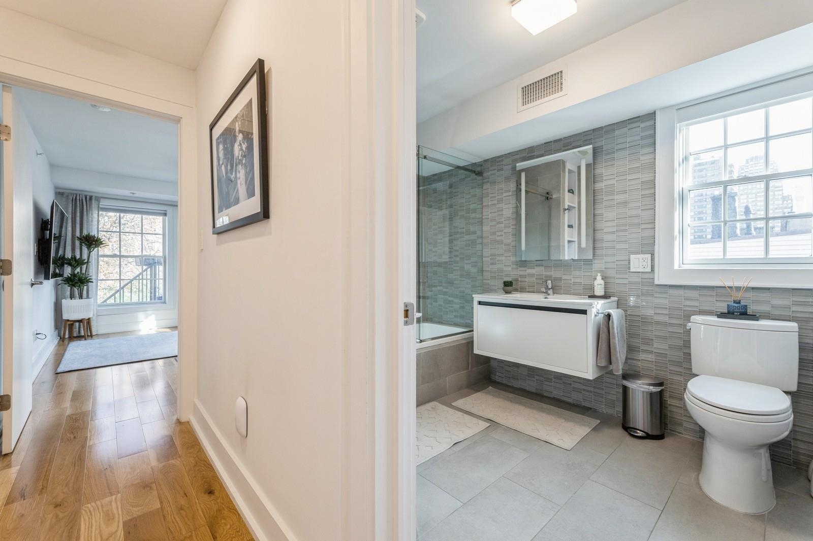 206 YORK ST Unit: 3