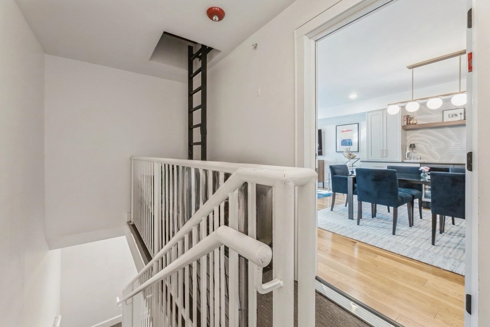 206 YORK ST Unit: 3
