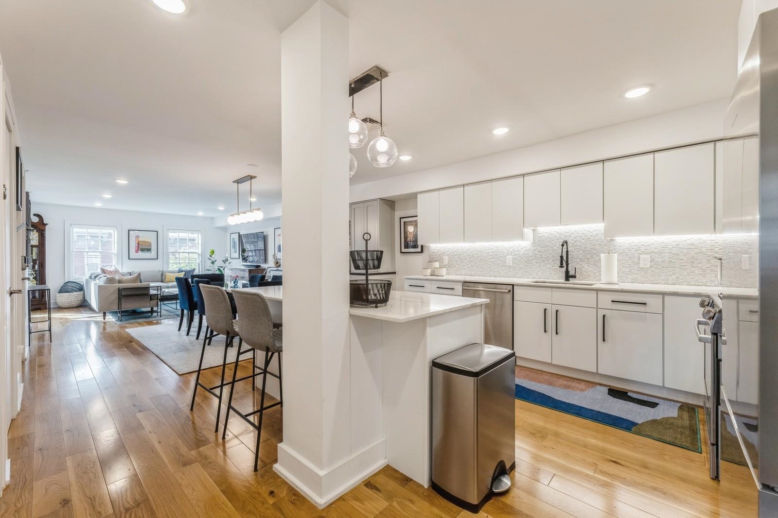206 YORK ST Unit: 3