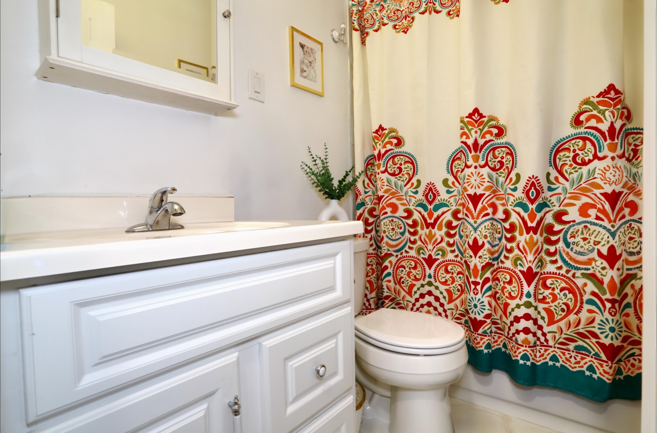 533 MONROE ST Unit: 3A