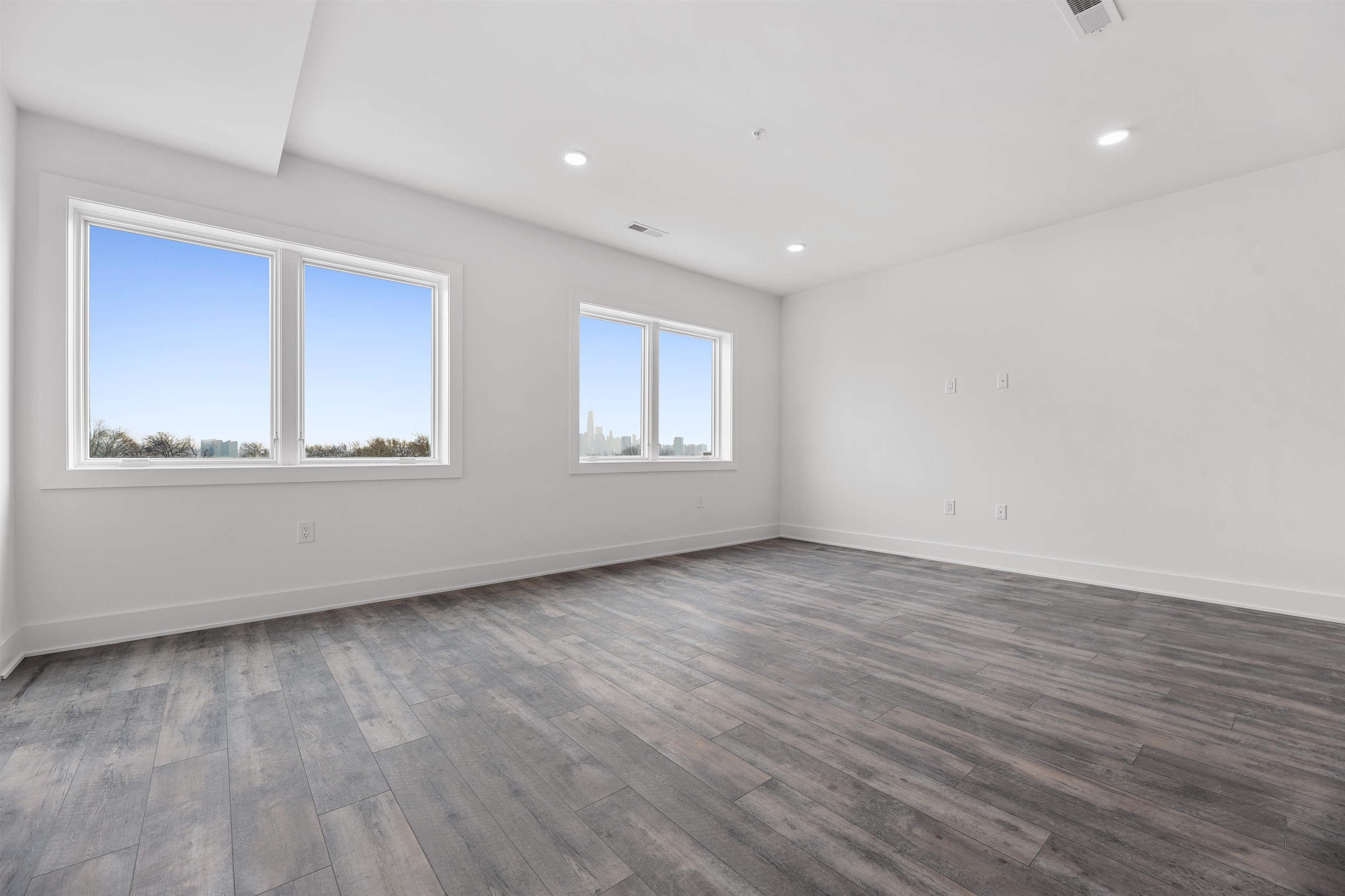 506 CENTRAL AVE Unit: 502