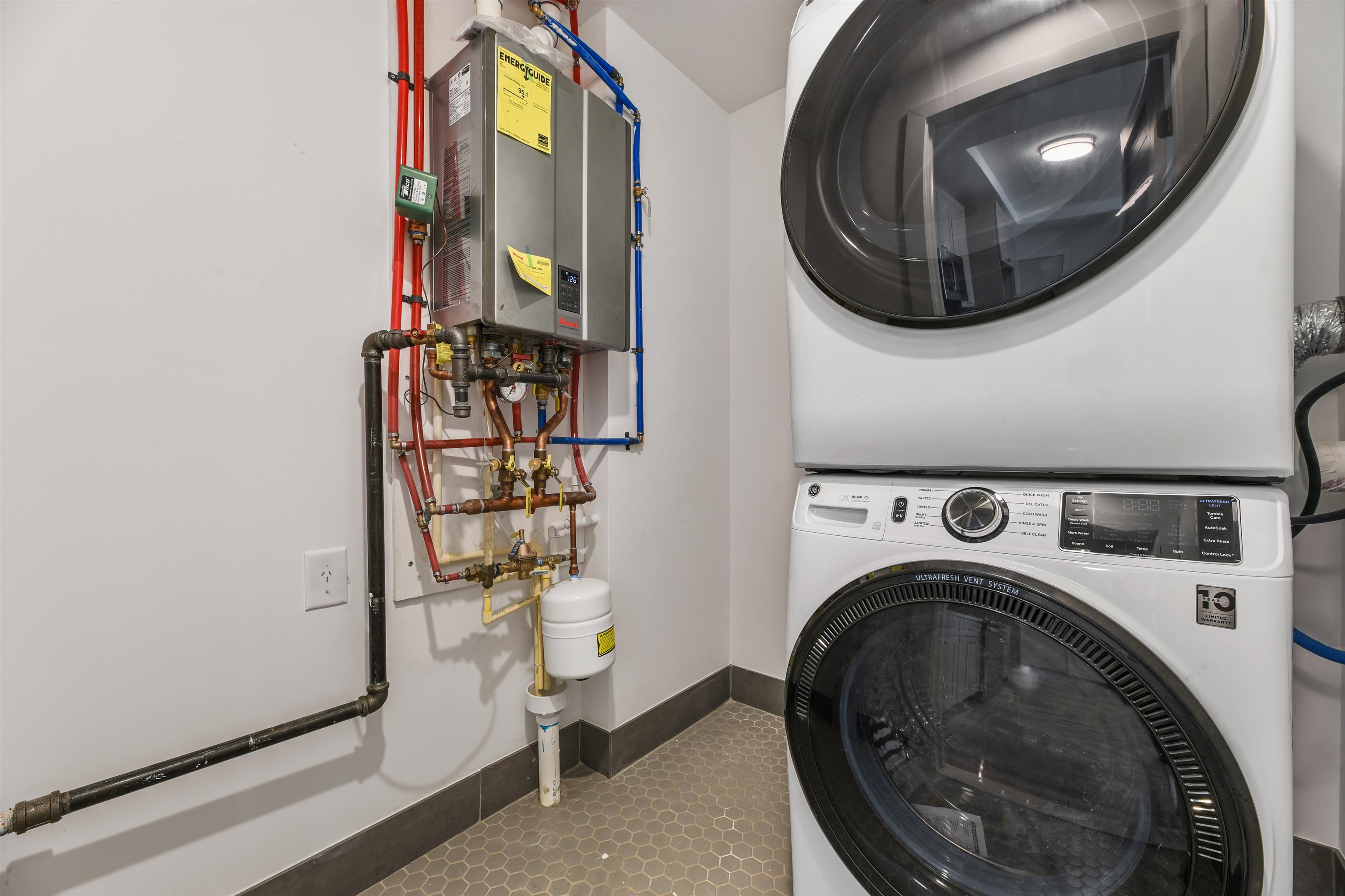 506 CENTRAL AVE Unit: 502