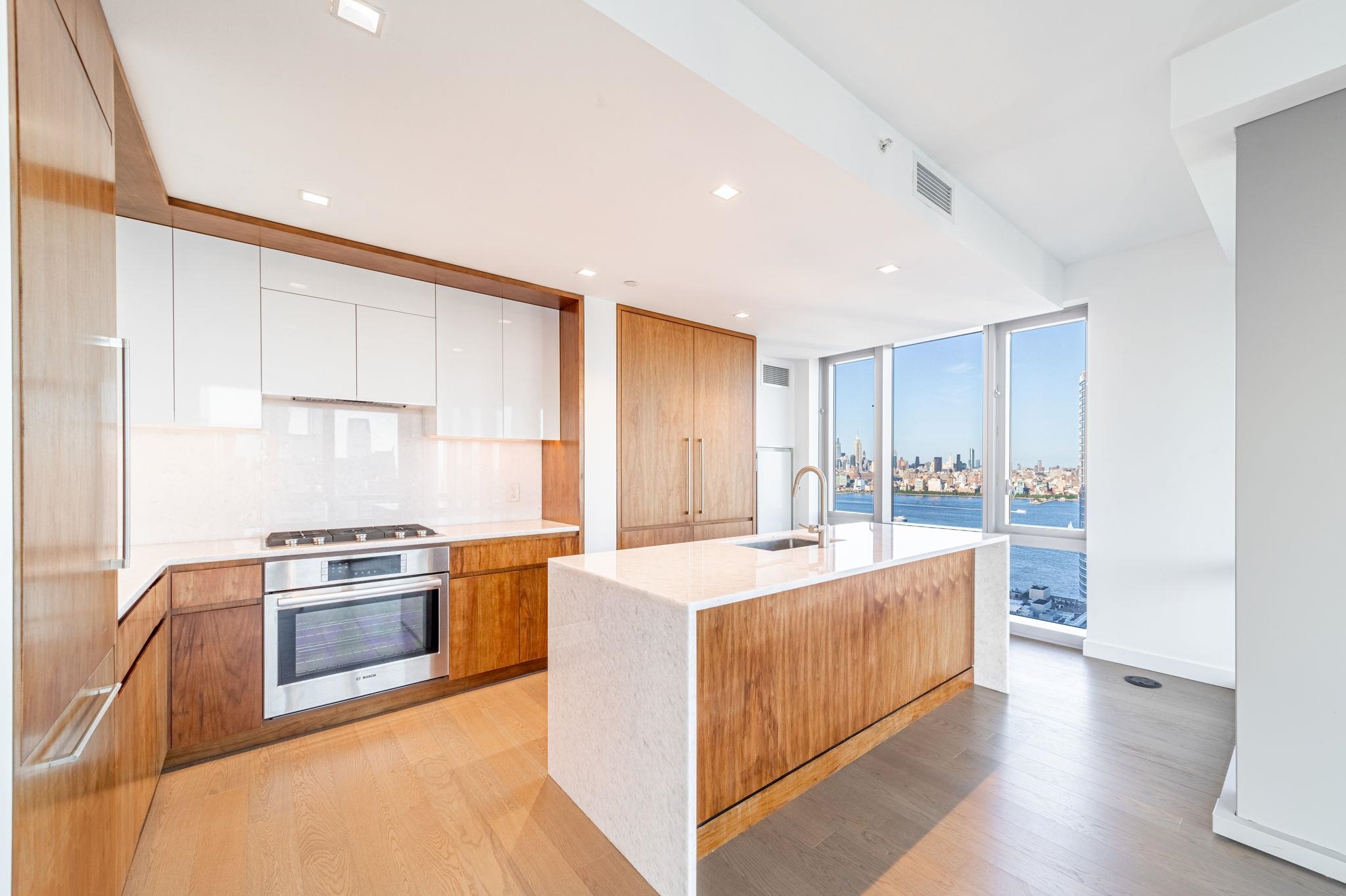 75 PARK LANE SOUTH Unit: 3004