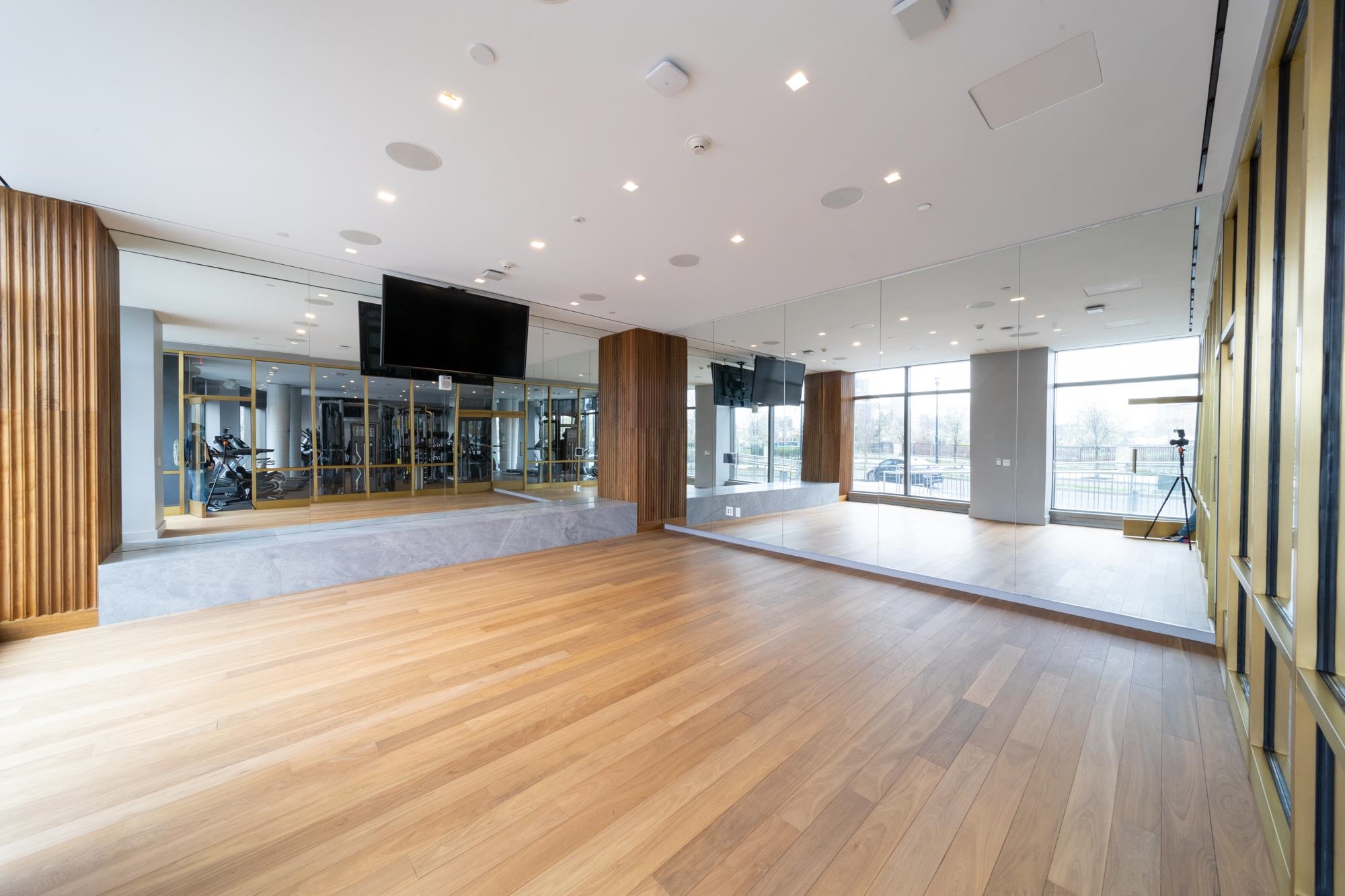 75 PARK LANE SOUTH Unit: 3004