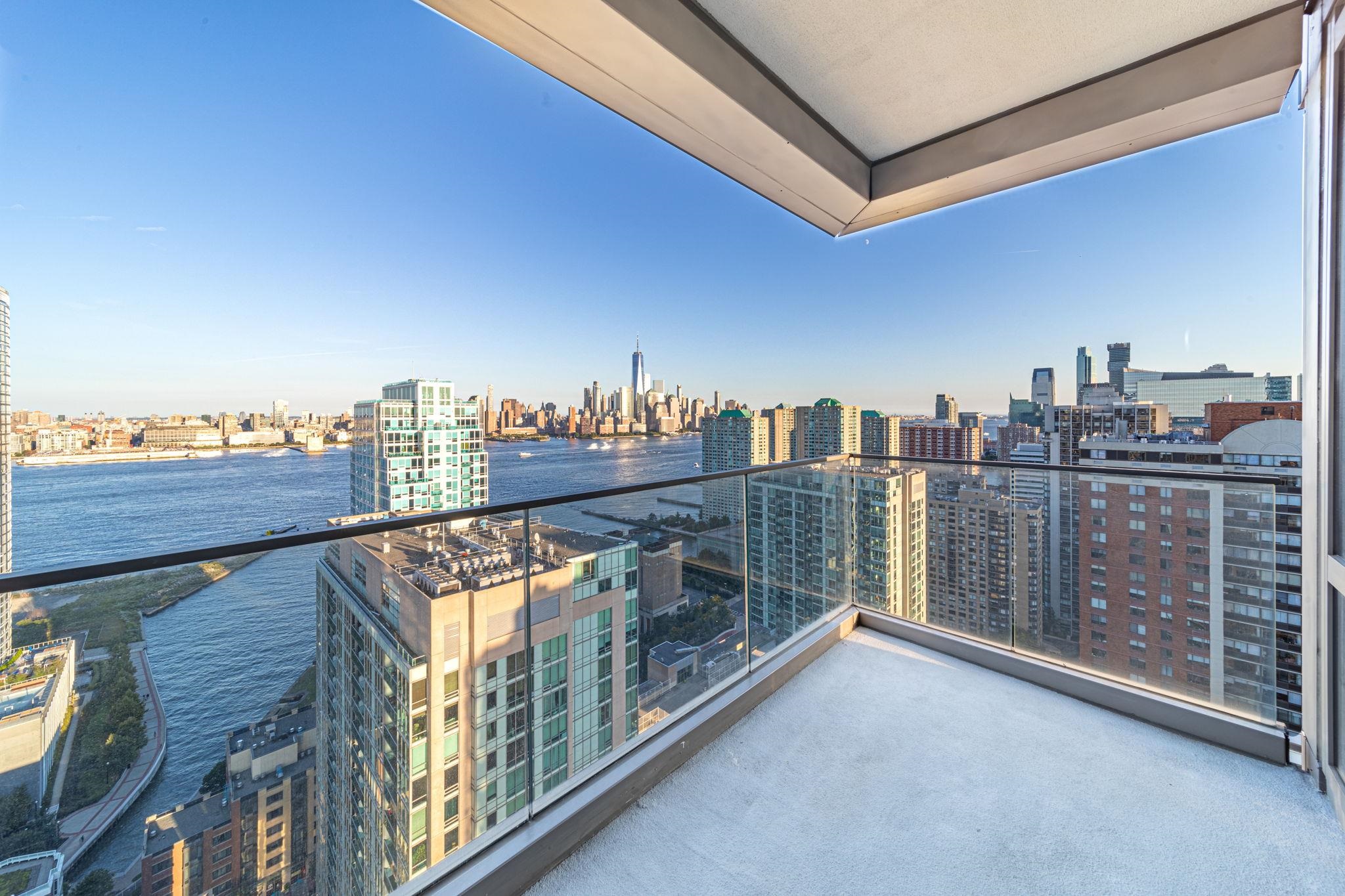 75 PARK LANE SOUTH Unit: 3004