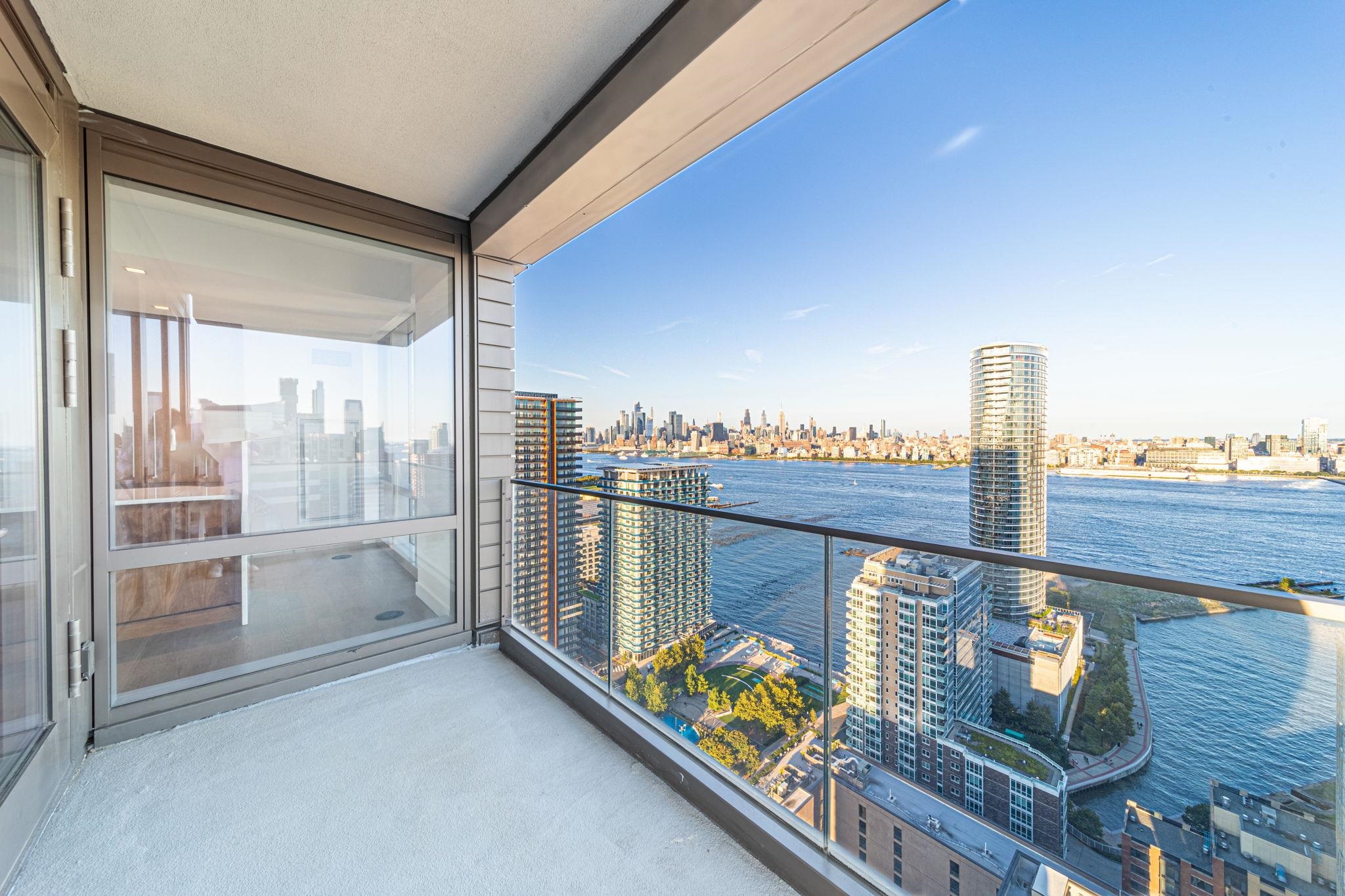 75 PARK LANE SOUTH Unit: 3004