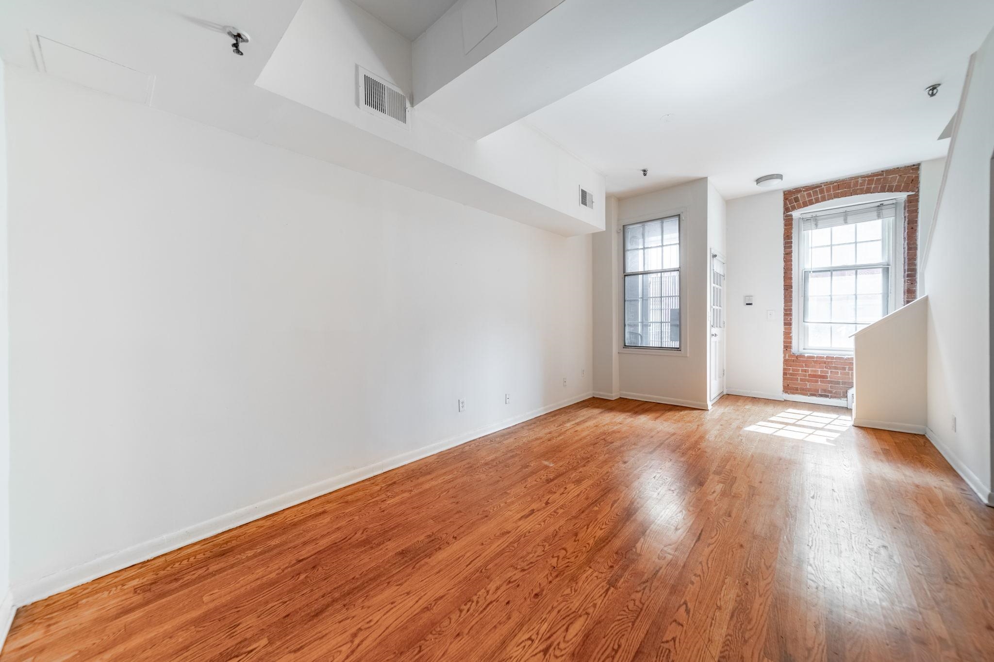 158 WAYNE ST Unit: 103A
