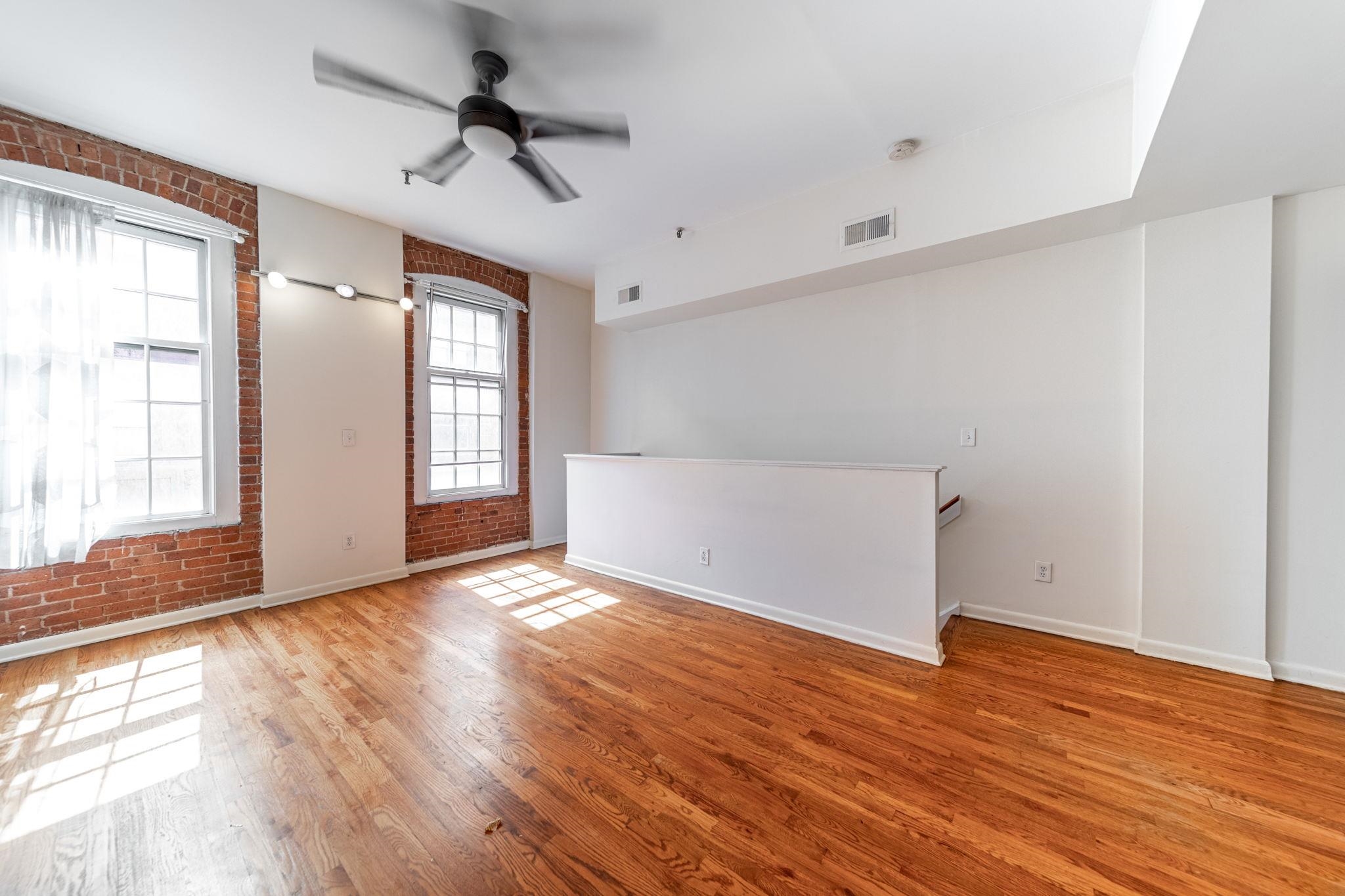 158 WAYNE ST Unit: 103A