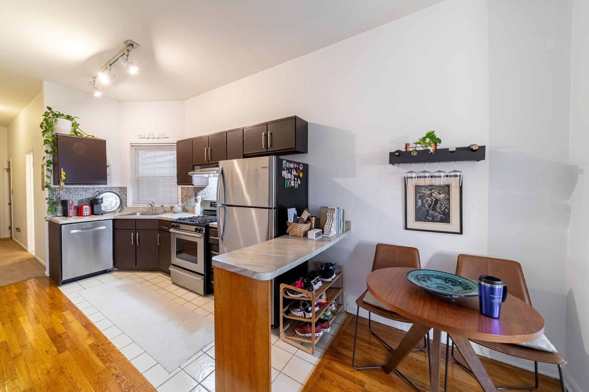 465 PALISADE AVE Unit: 2L