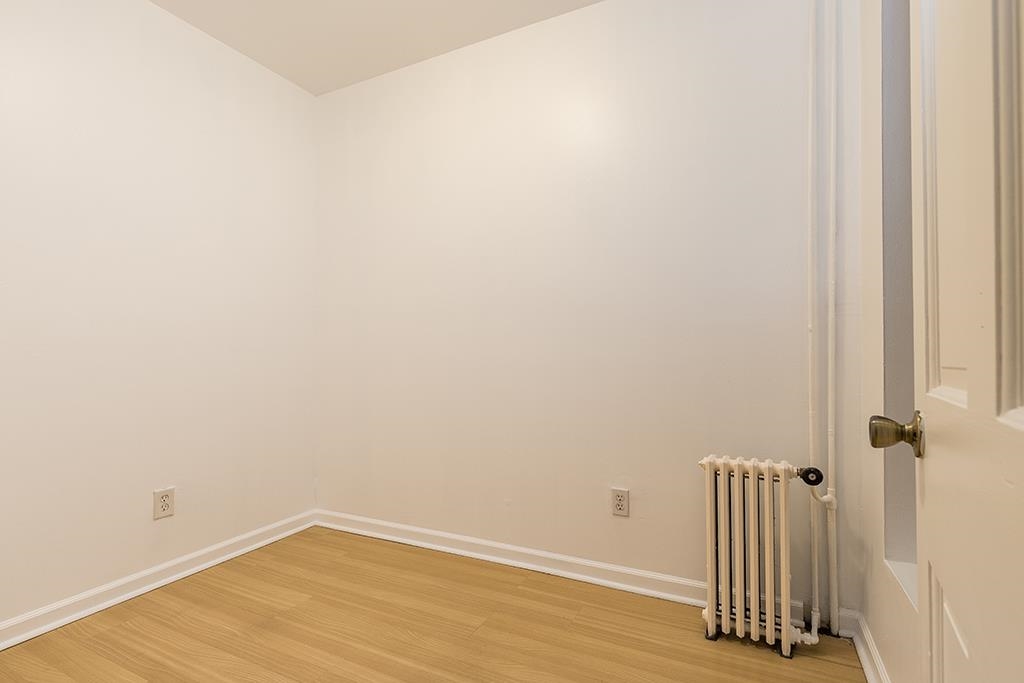 305 VARICK ST