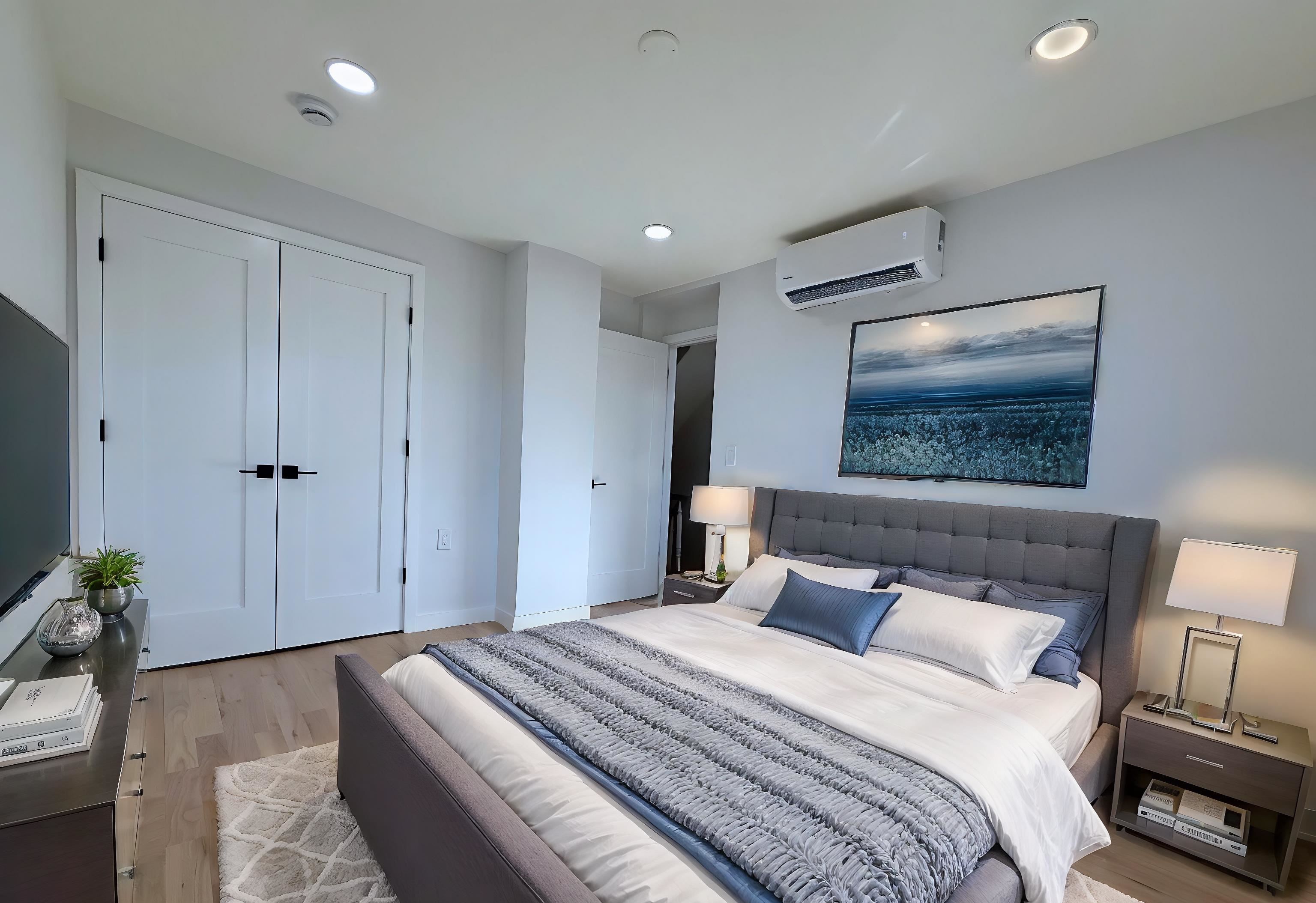 256 PRINCETON AVE Unit: 1A