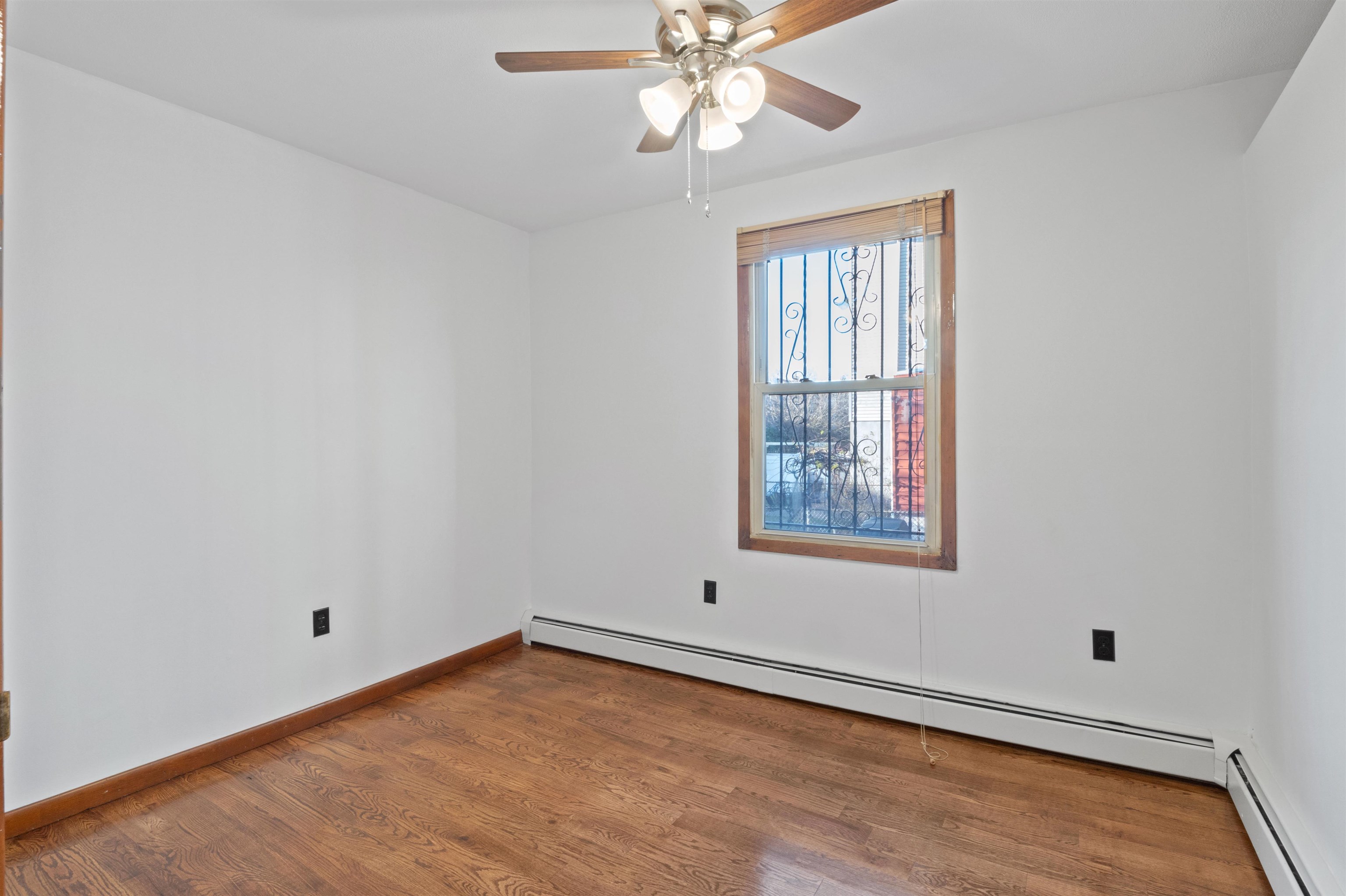 117 WINFIELD AVE Unit: 1