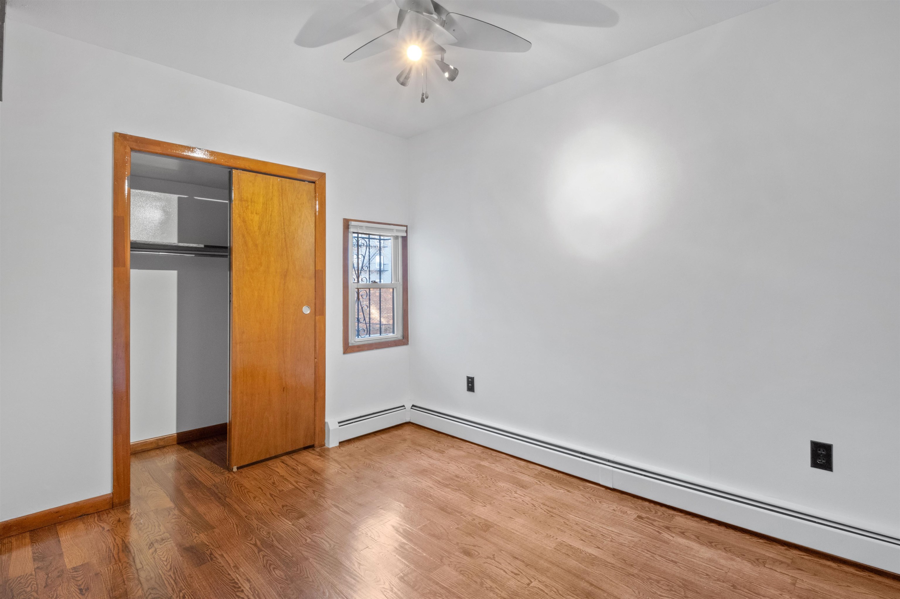 117 WINFIELD AVE Unit: 1