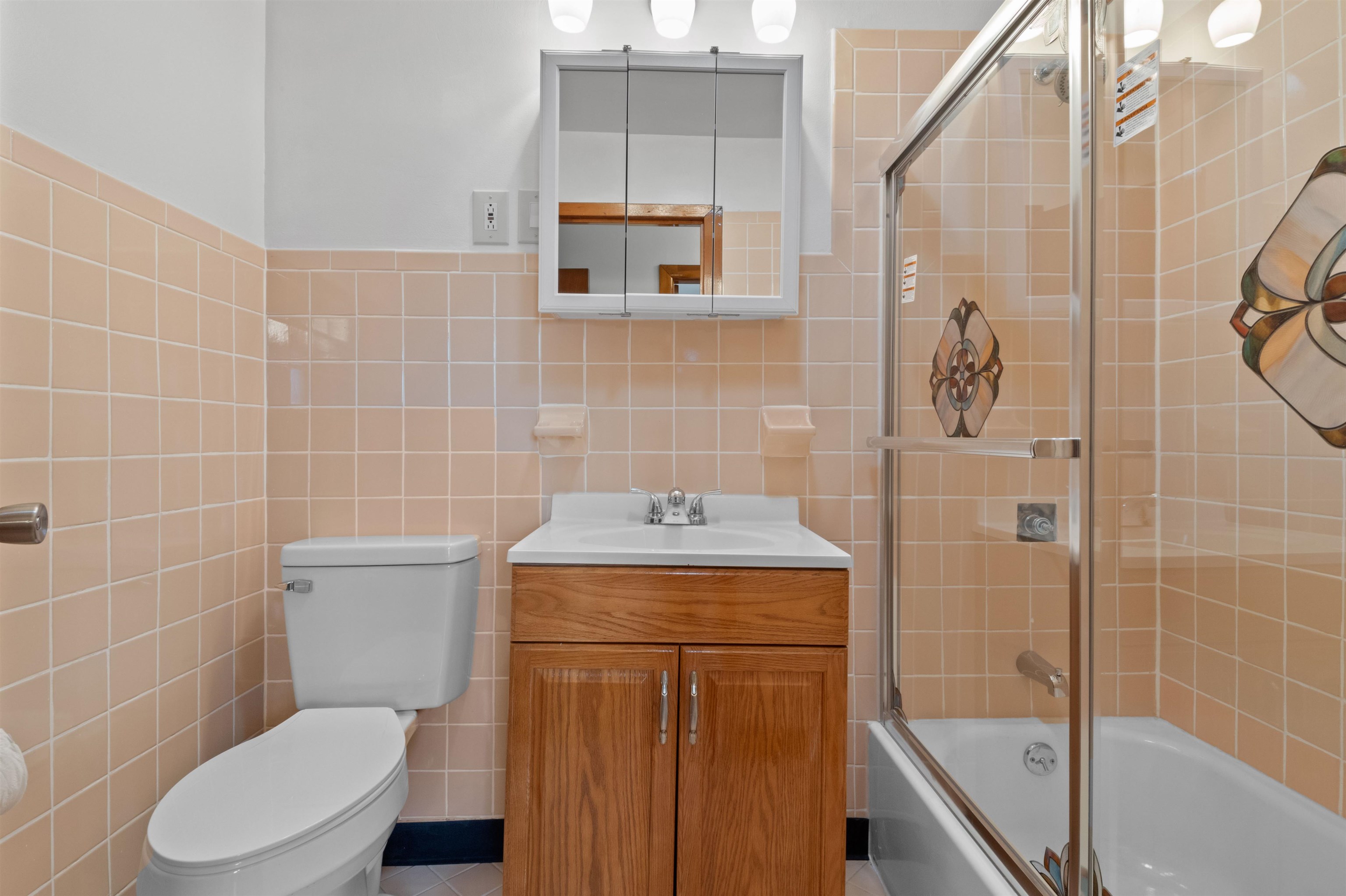 117 WINFIELD AVE Unit: 1