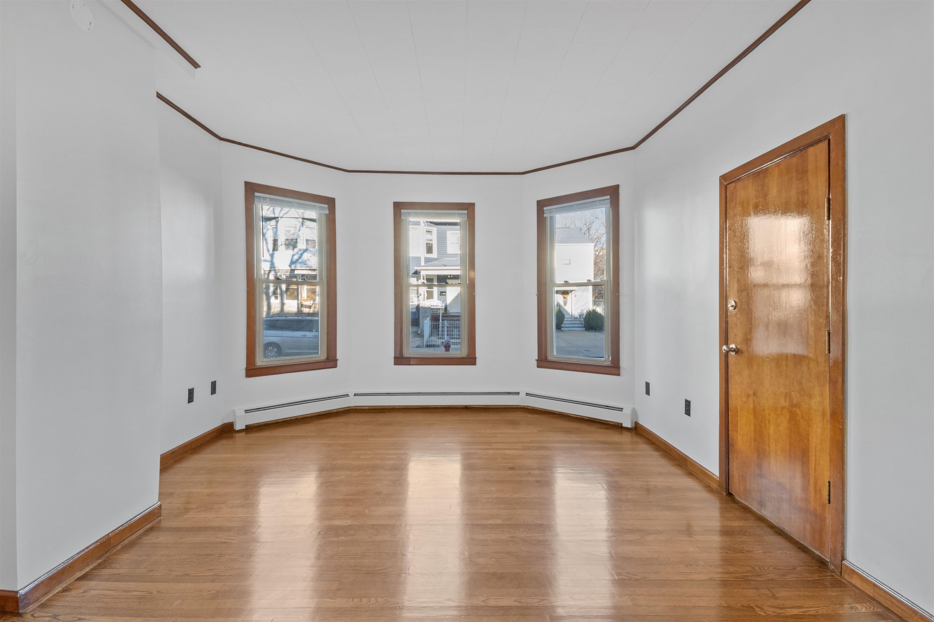 117 WINFIELD AVE Unit: 1