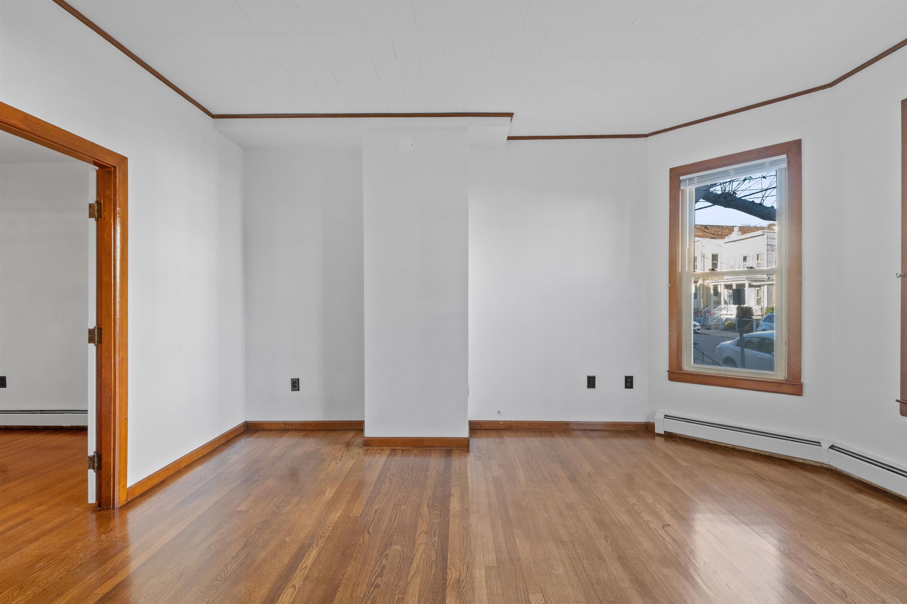 117 WINFIELD AVE Unit: 1