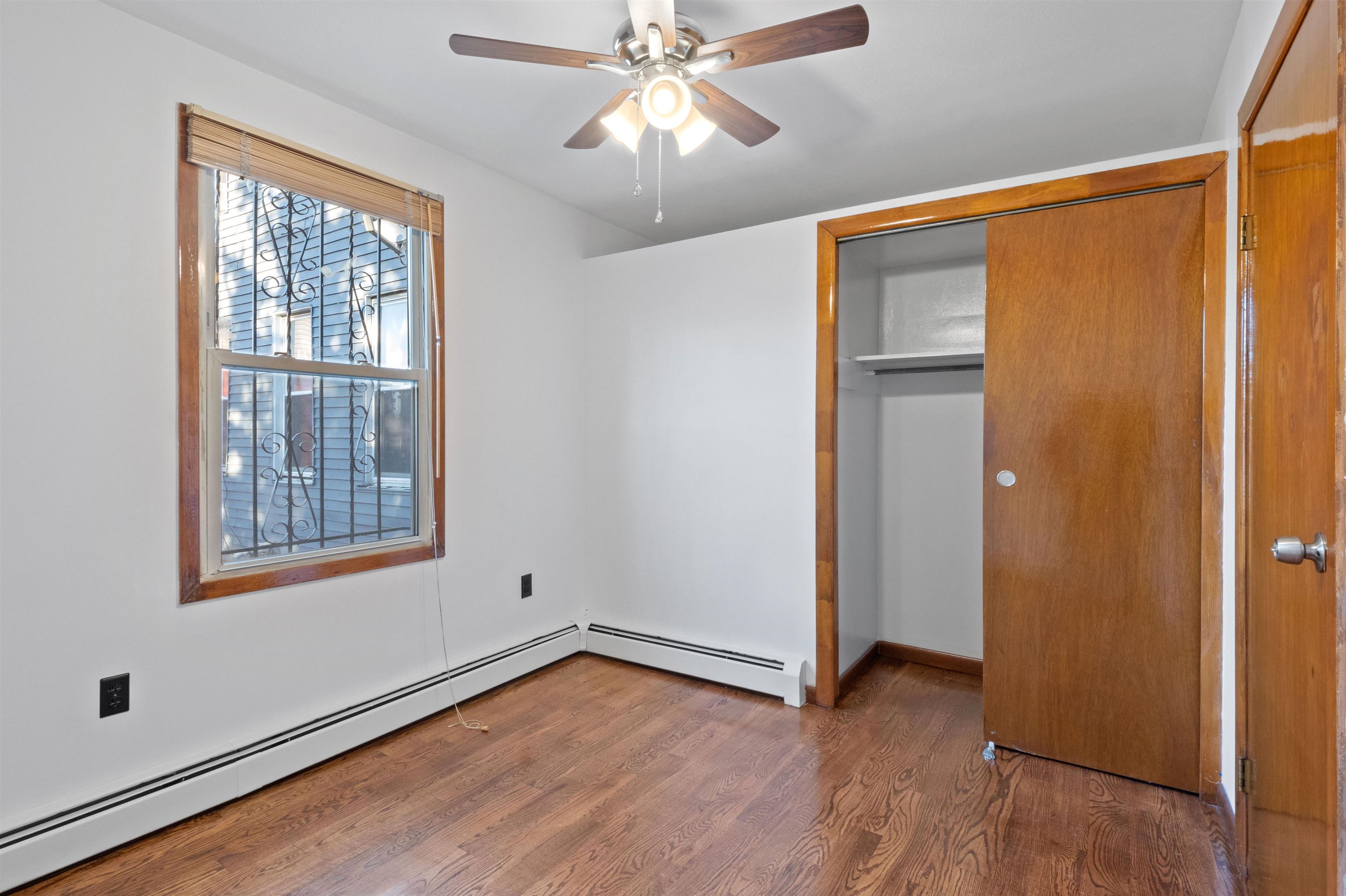 117 WINFIELD AVE Unit: 1