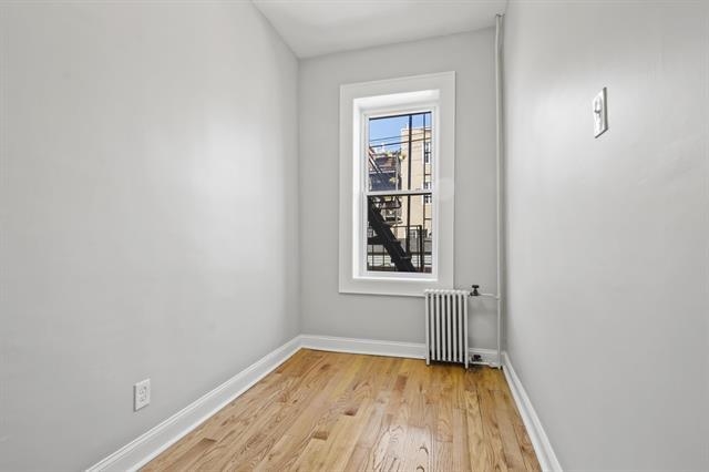 284 3RD ST Unit: 1D
