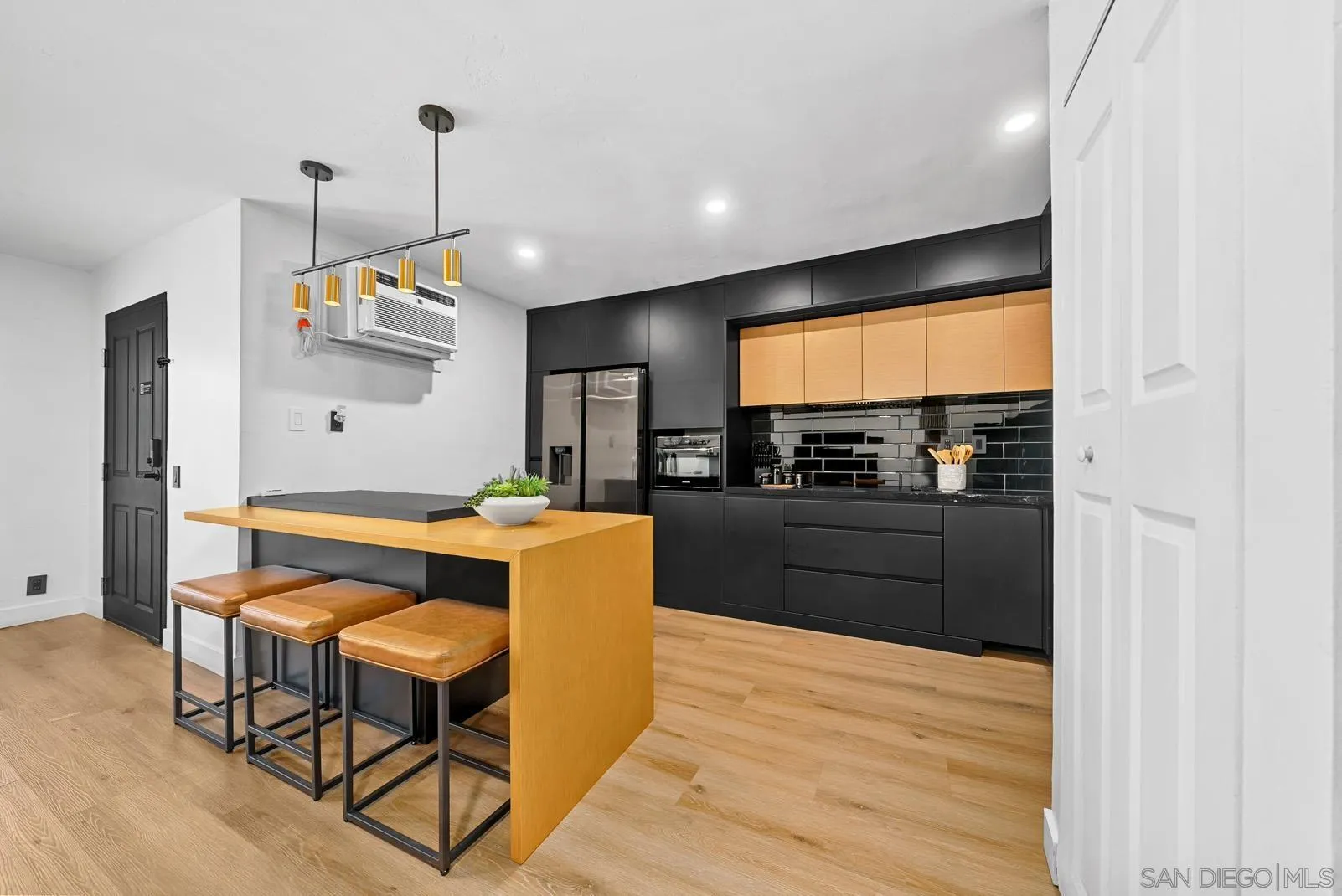1233 22nd St Unit 9