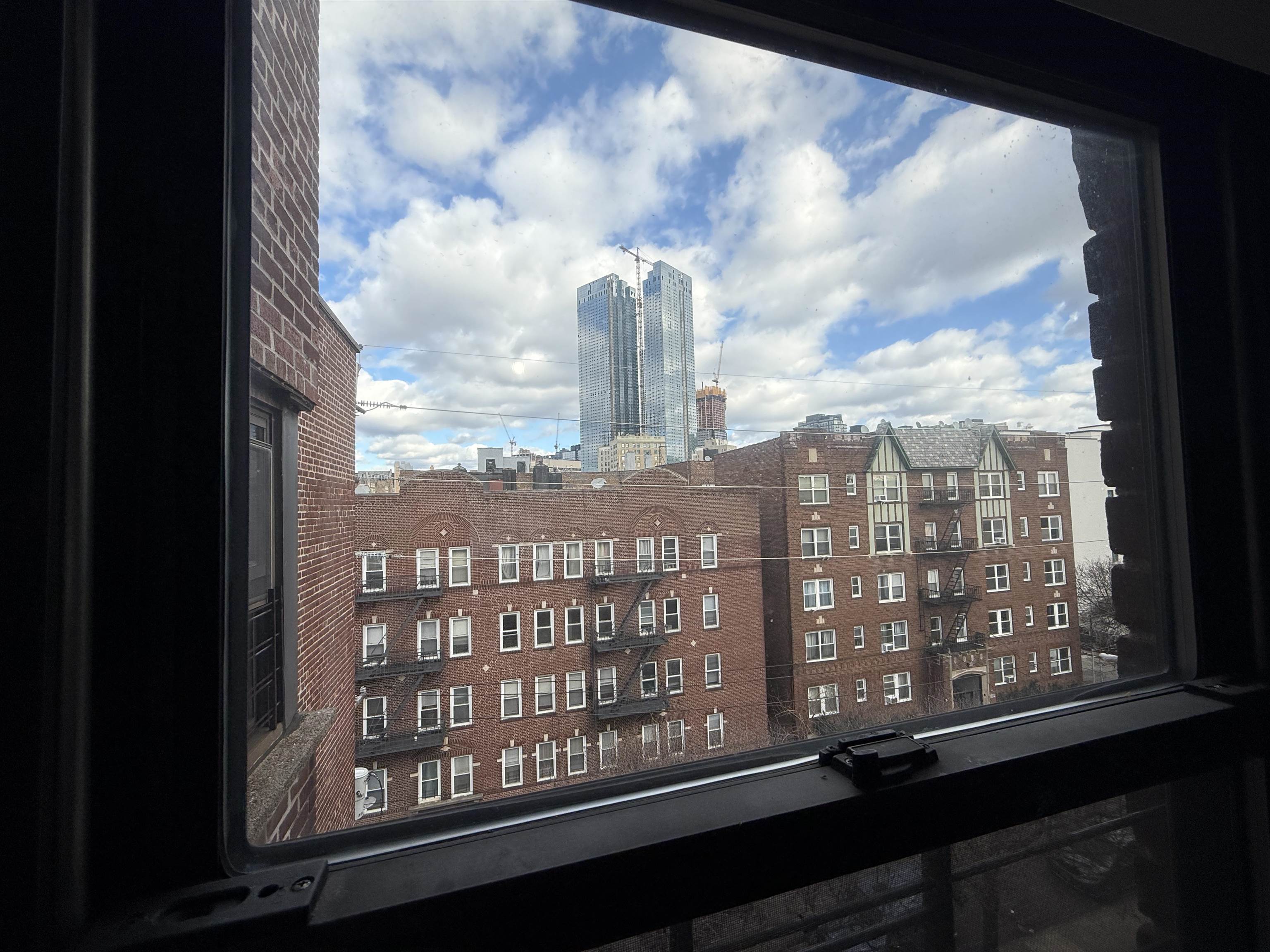 165 VROOM ST Unit: 5E