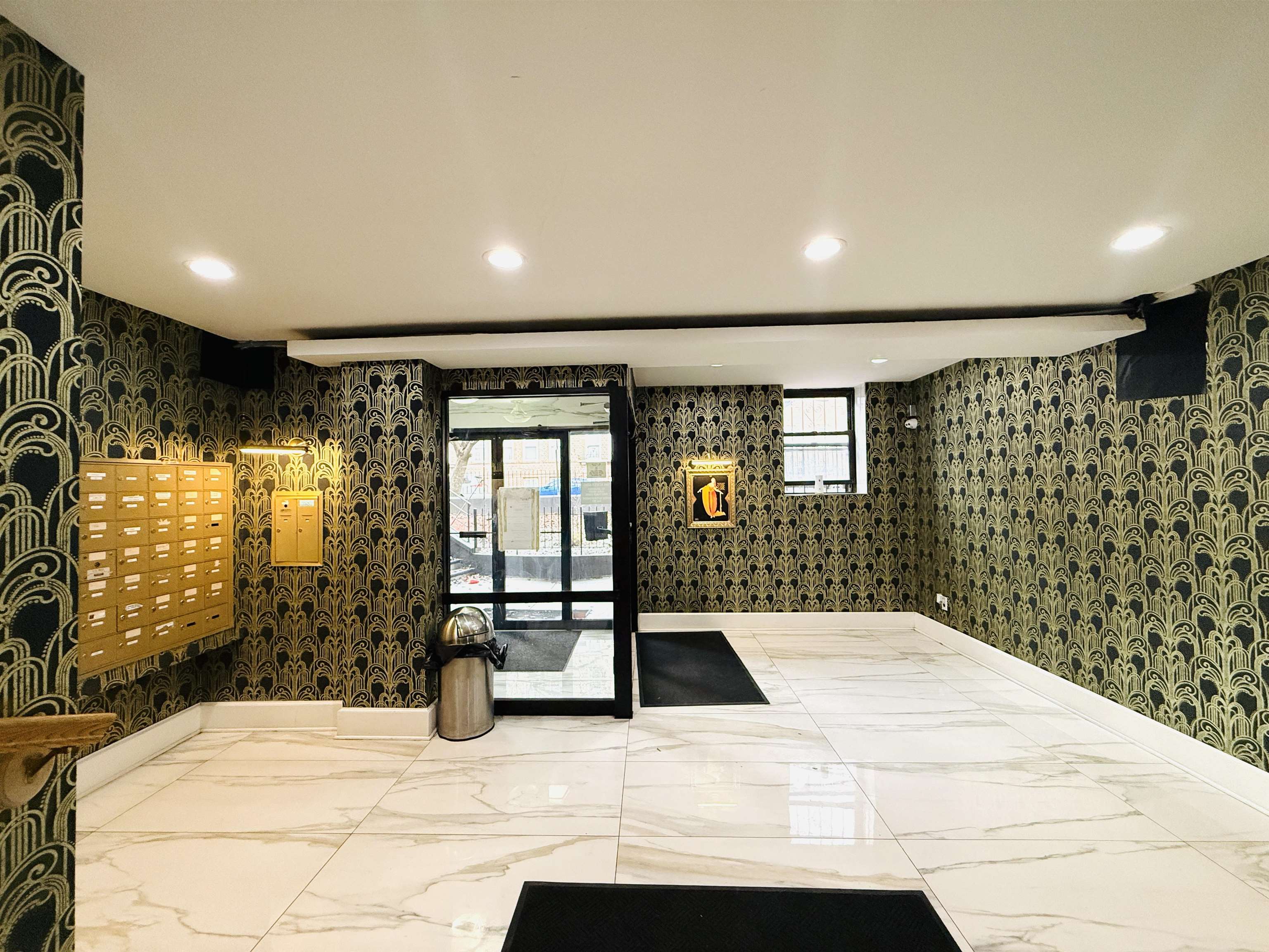 165 VROOM ST Unit: 5E